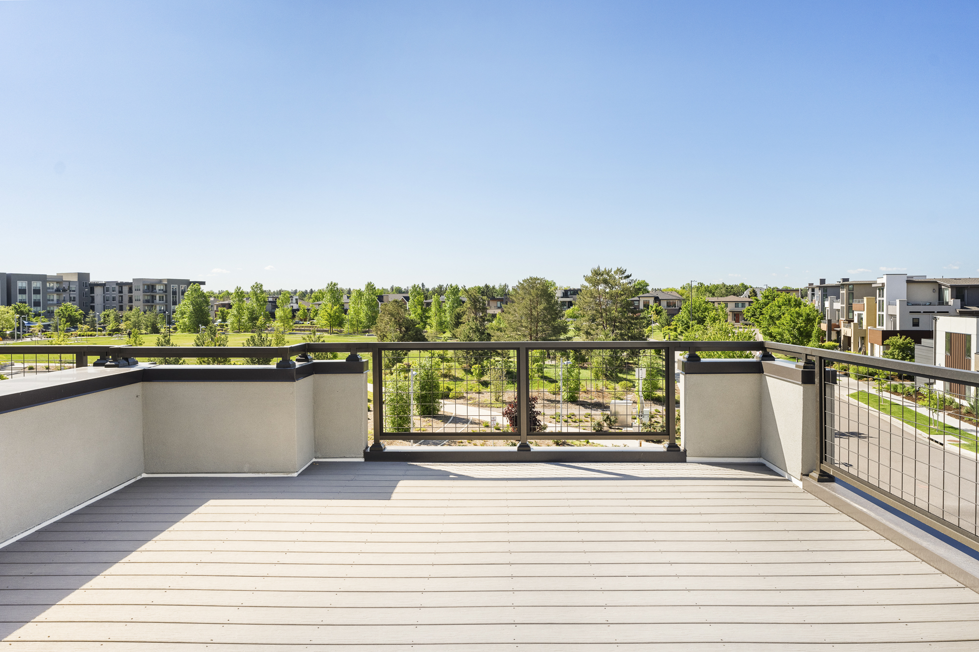 8 Oneida Deck
