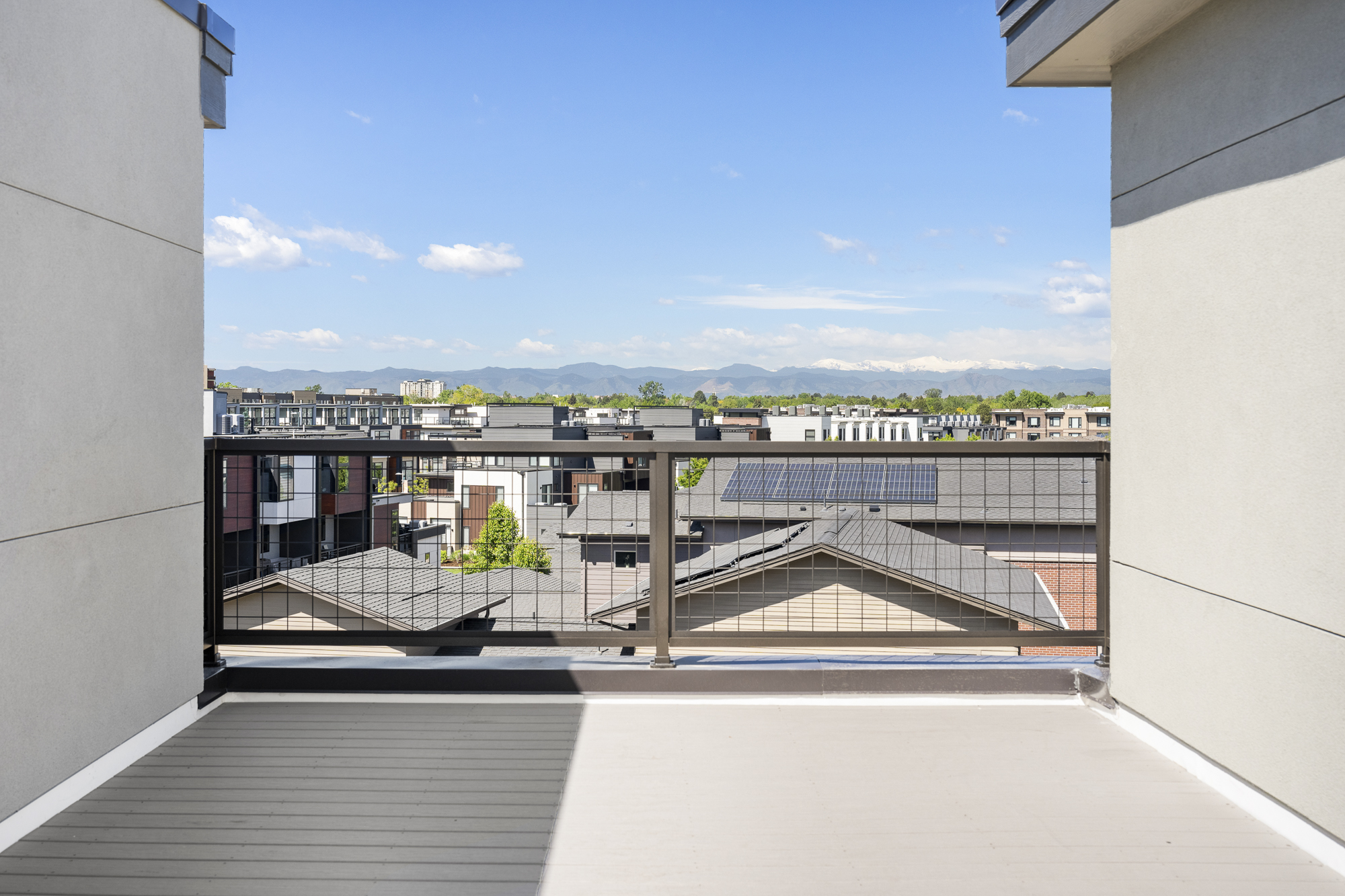Oneida Side Deck View