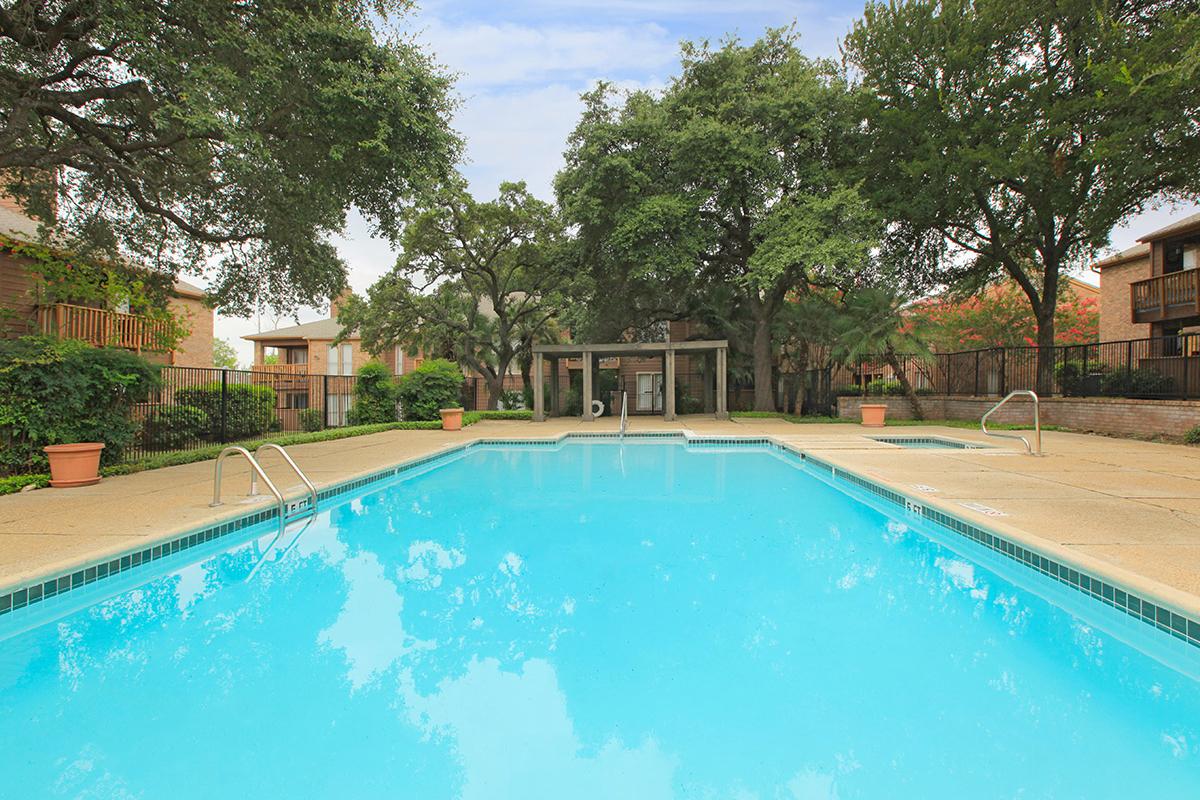 SHIMMERING SWIMMING POOL