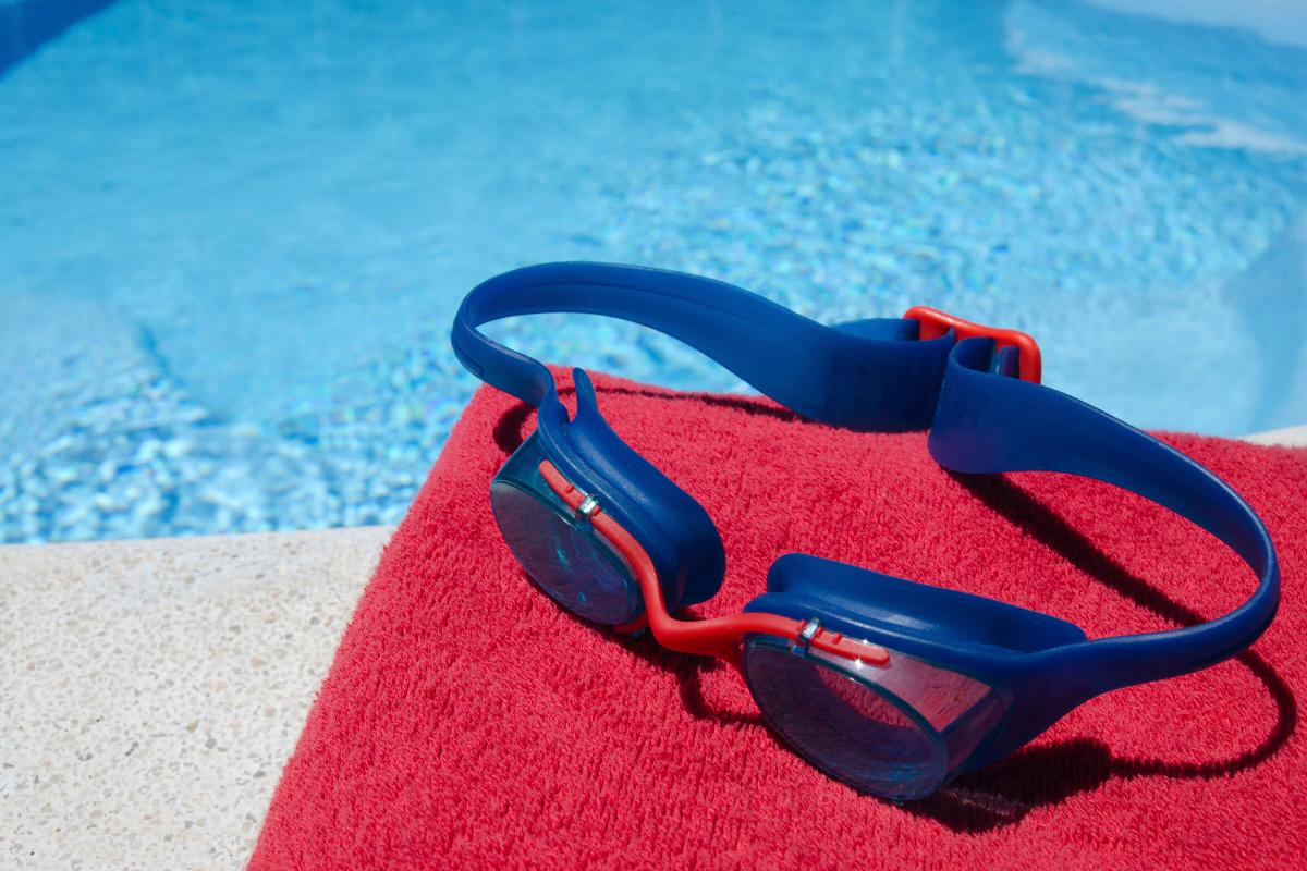 red towel with goggles- iStock_000041034922_Large.jpg