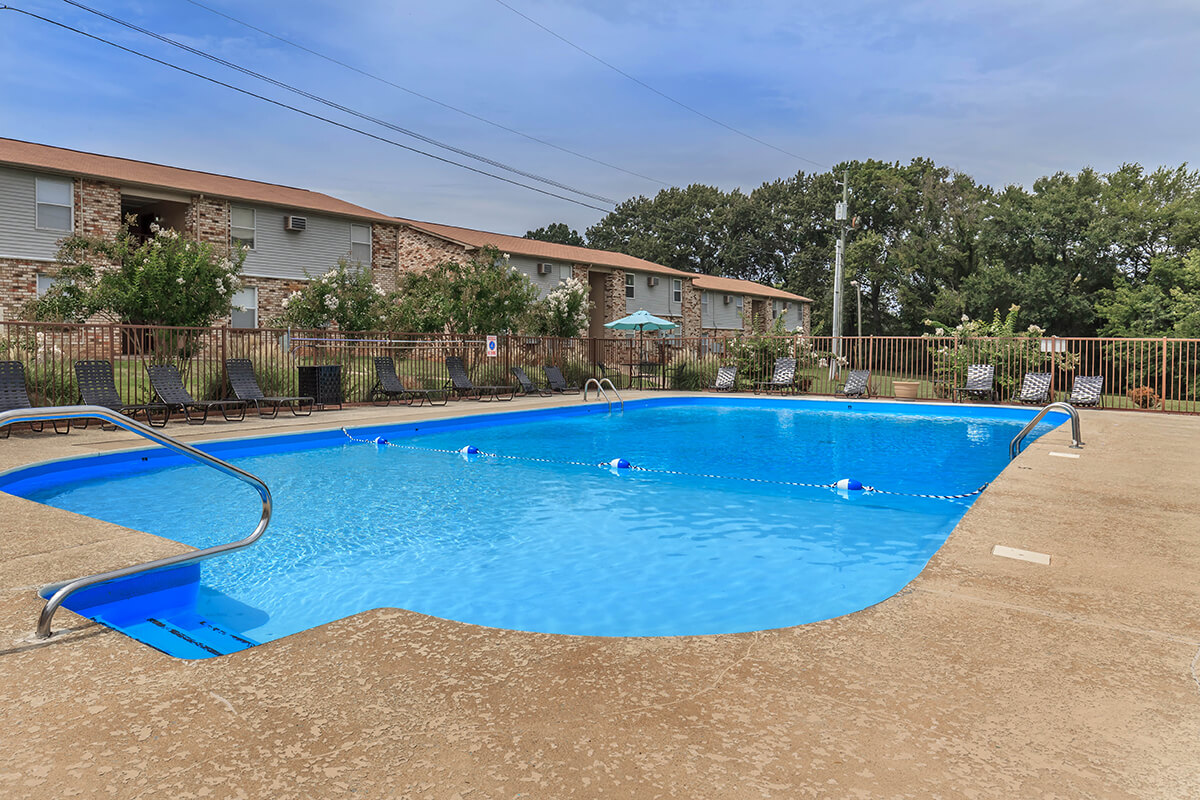 Eagles Crest at Wallace Apartment Living in Clarksville, TN