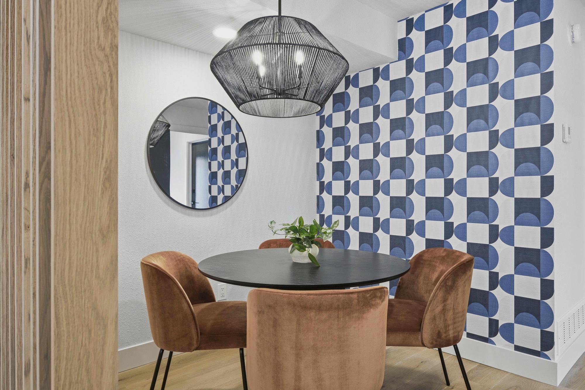 Resident Lounge - Leasing Office