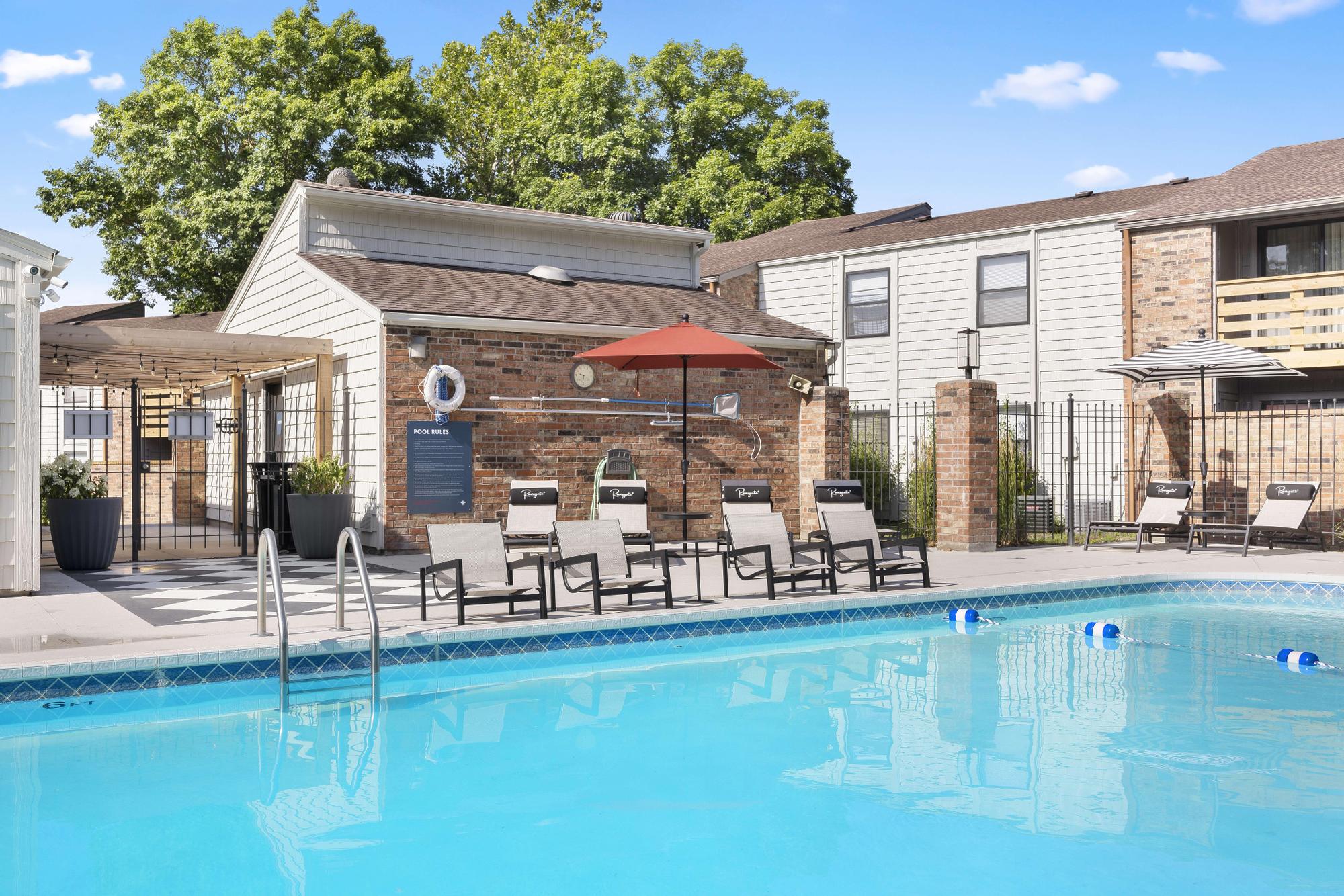 Resort-Style Furniture - Poolside Lounge