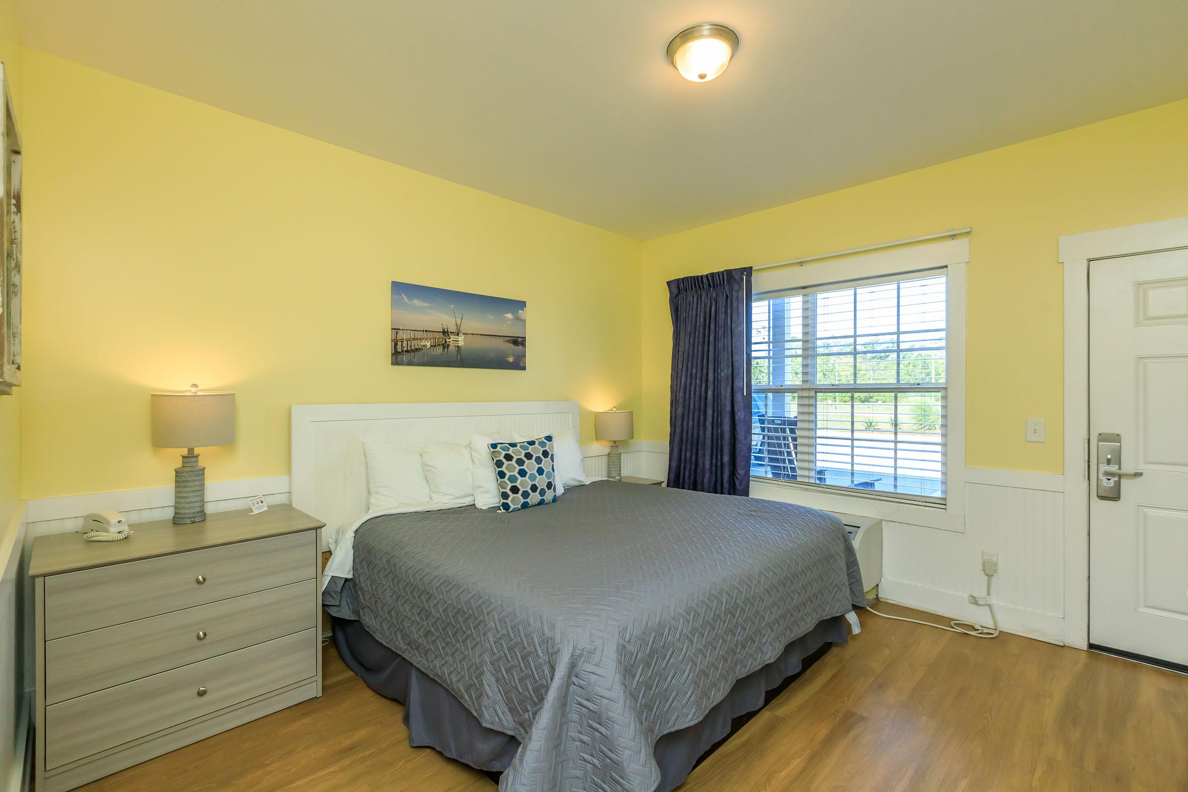 WELCOME HOME TO TOPSAIL SHORES INN