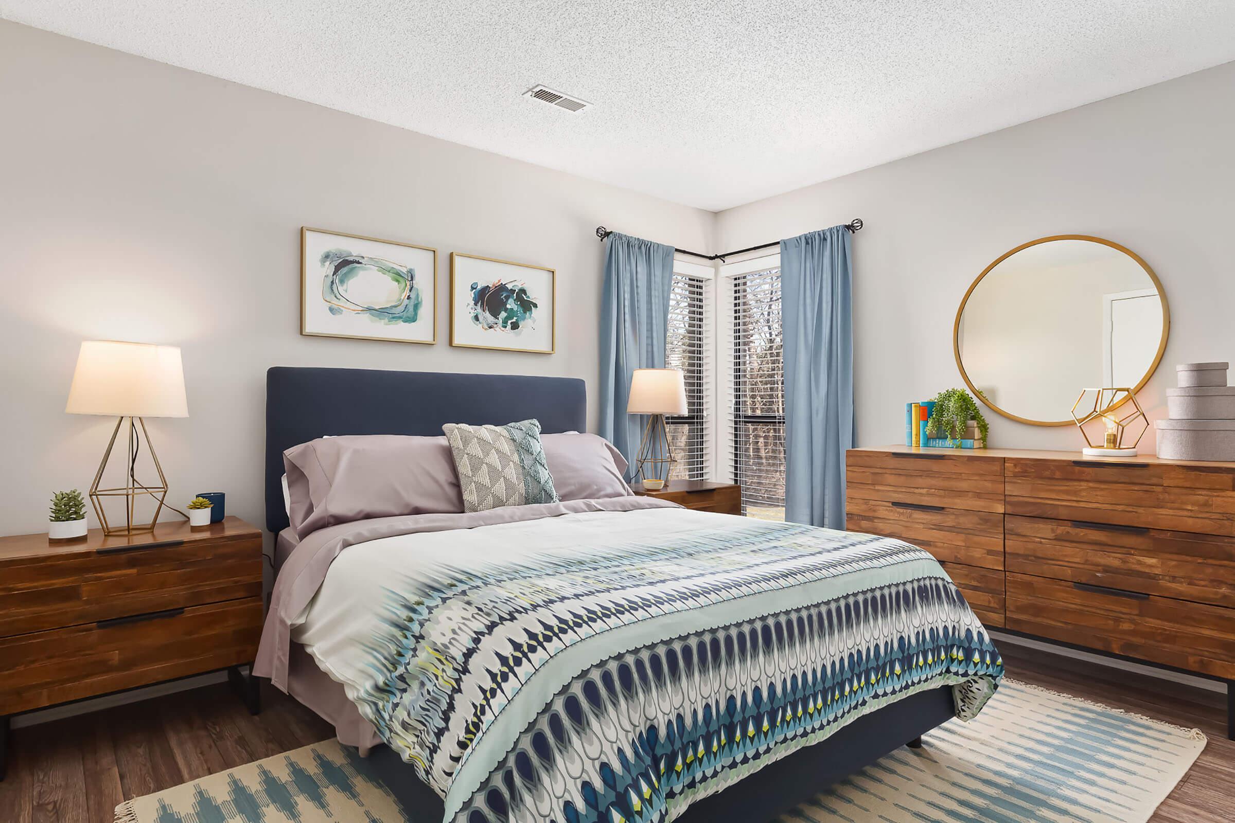 Bedroom - Huntsview Apartments - Greensboro - North Carolina
