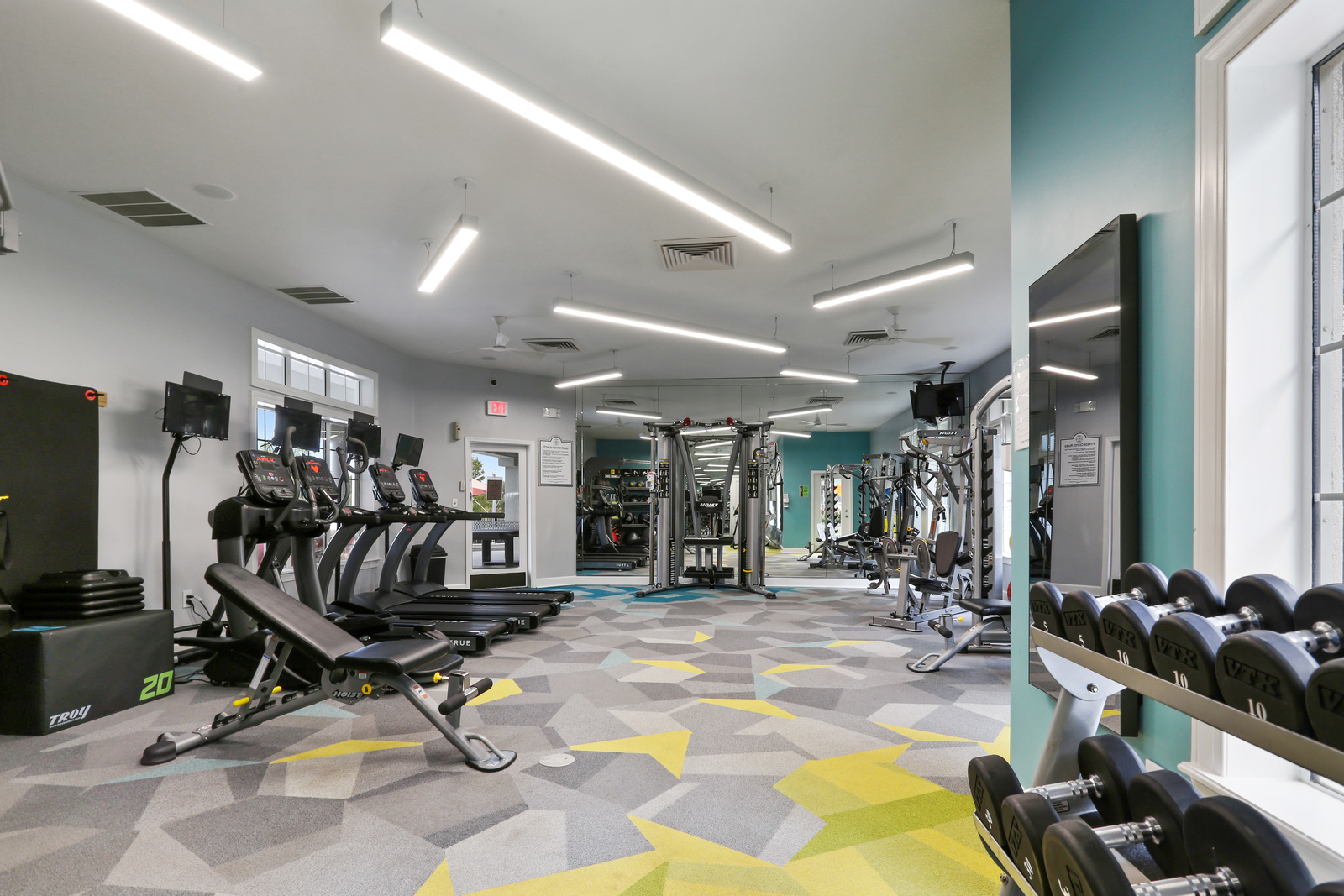 STAYING FIT IS EASY AT REGISTRY AT WINDSOR PARKE