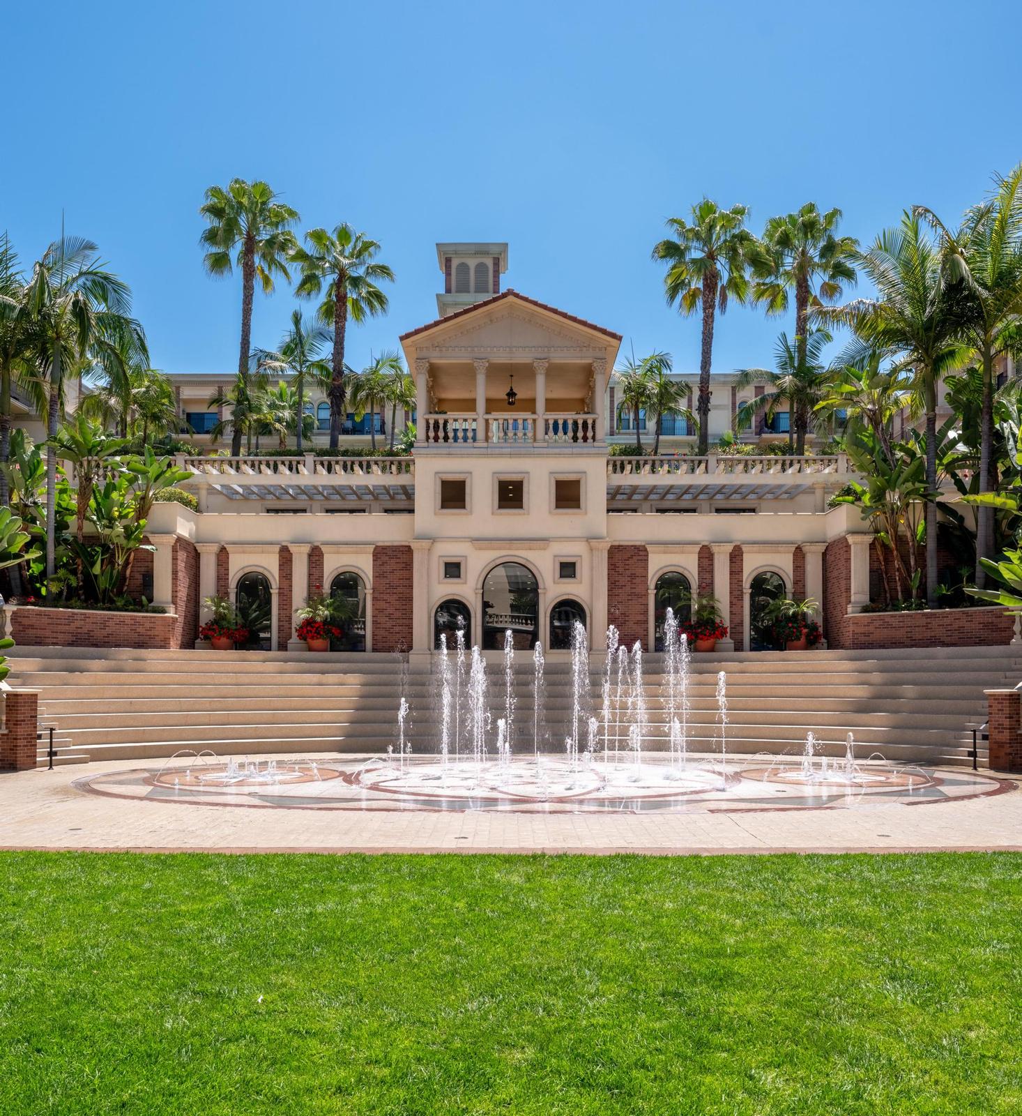 Bellagio-Style Fountain