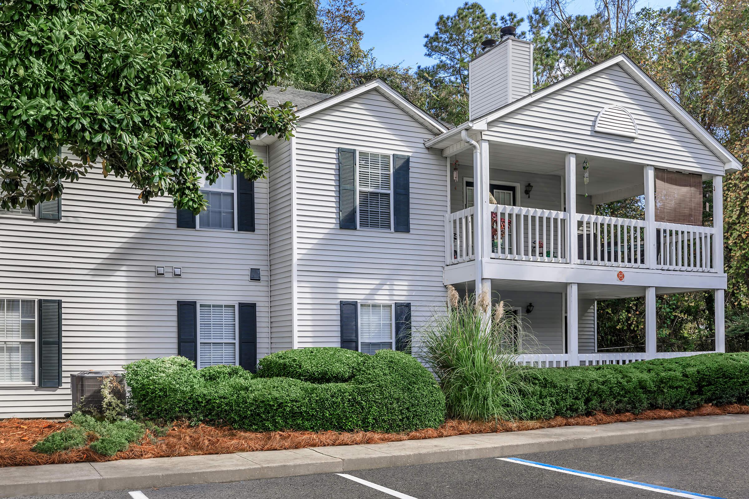 ONE, TWO & THREE BEDROOM APARTMENTS FOR RENT AT ARBOR STATION TALLAHASSEE