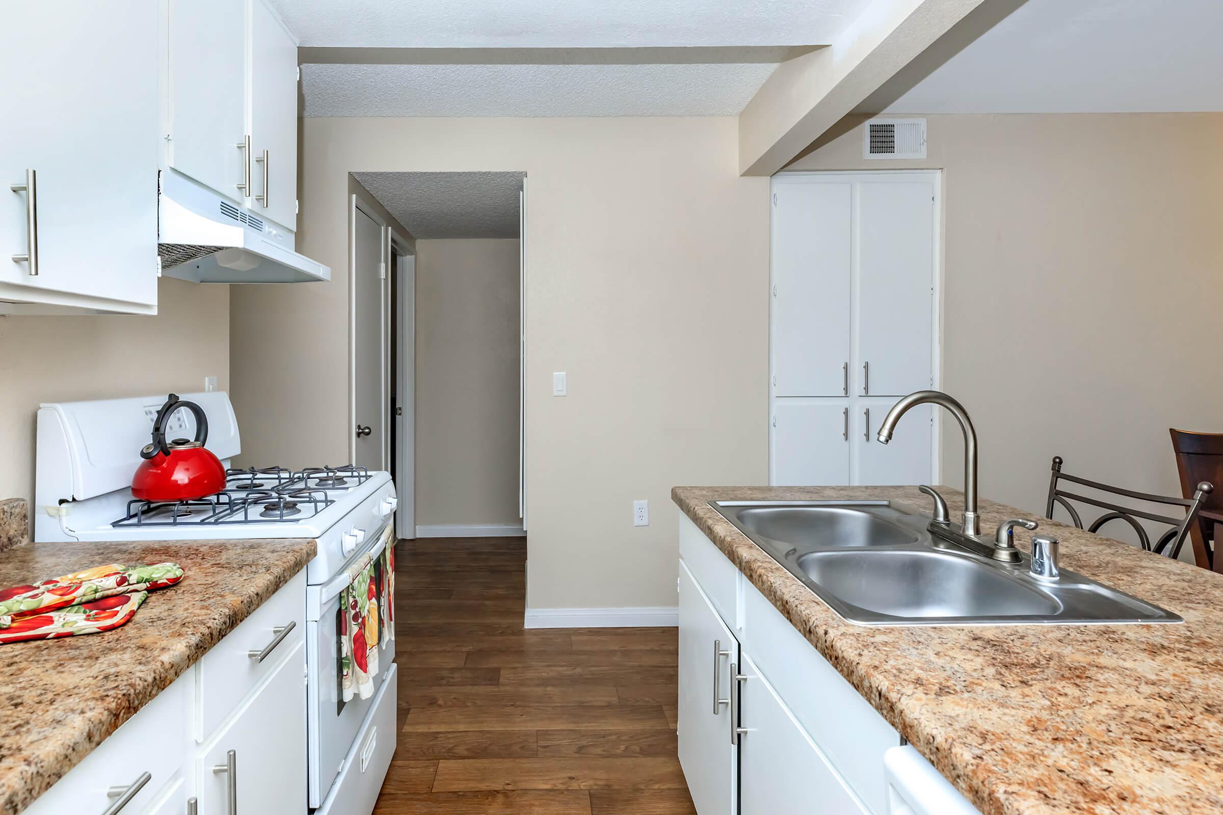 GORGEOUS KITCHEN