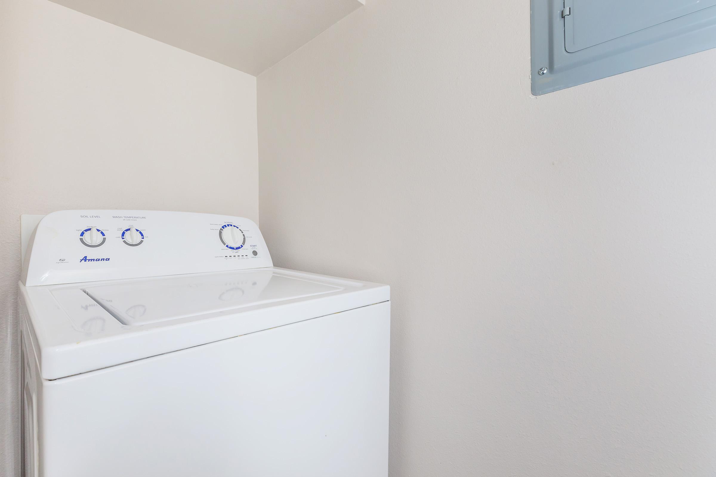 WASHER AND DRYER IN SELECT HOMES