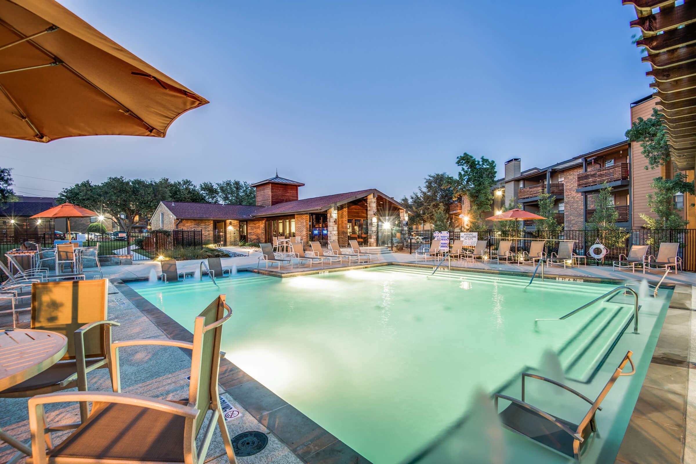 POOL 5.jpg