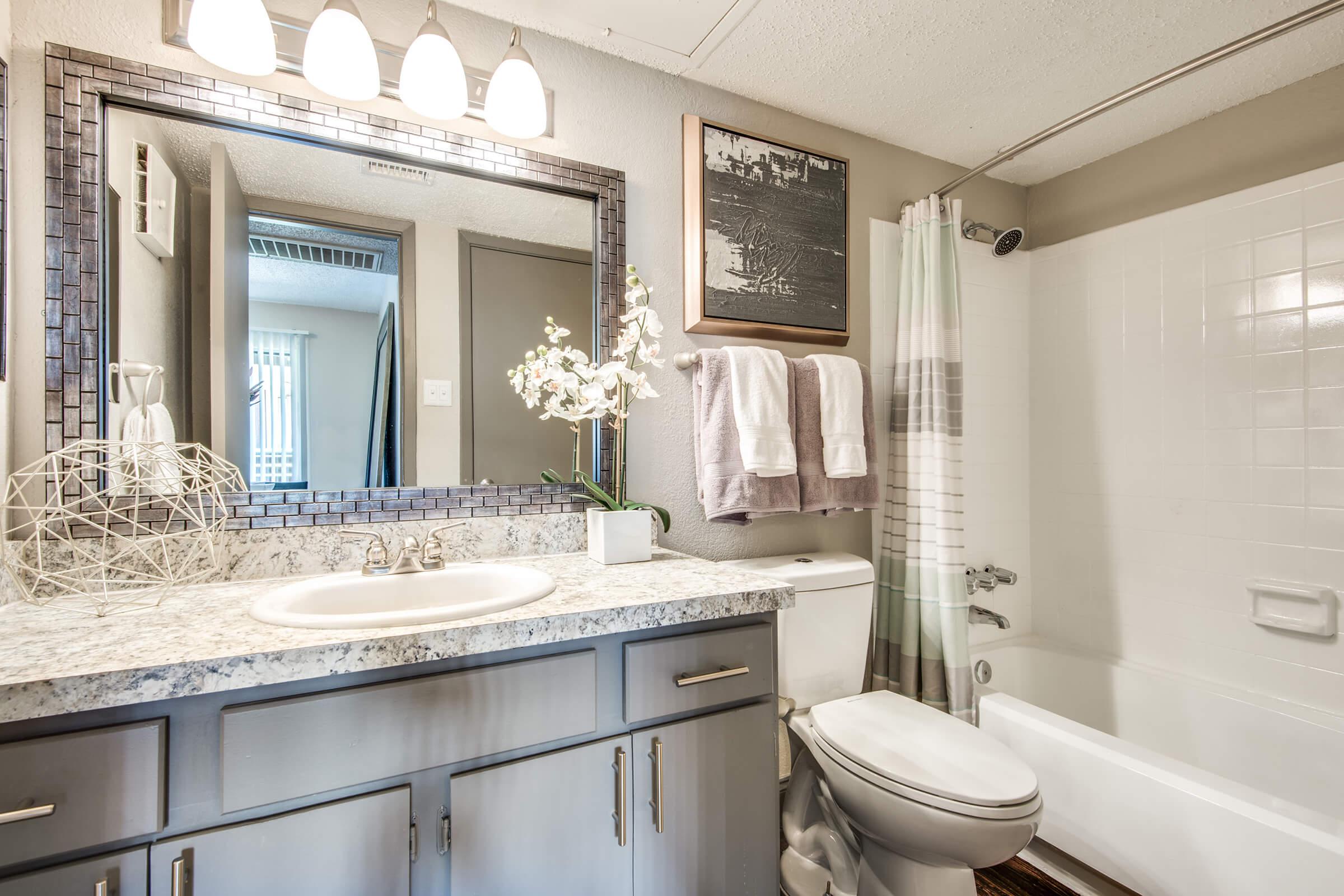 bathroom 2.jpg