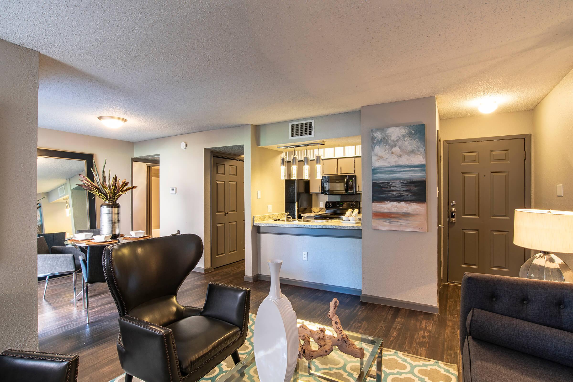 livingroom 1.jpg