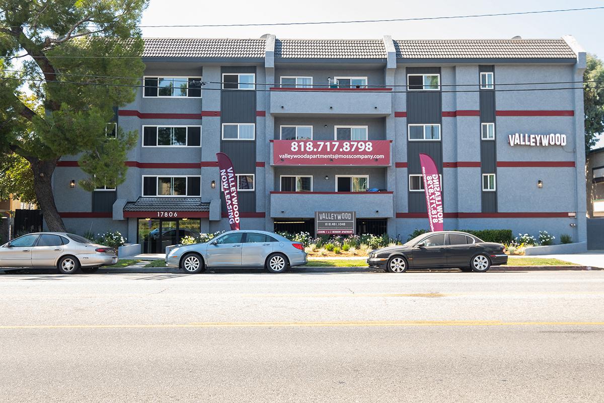 Valleywood Apartments