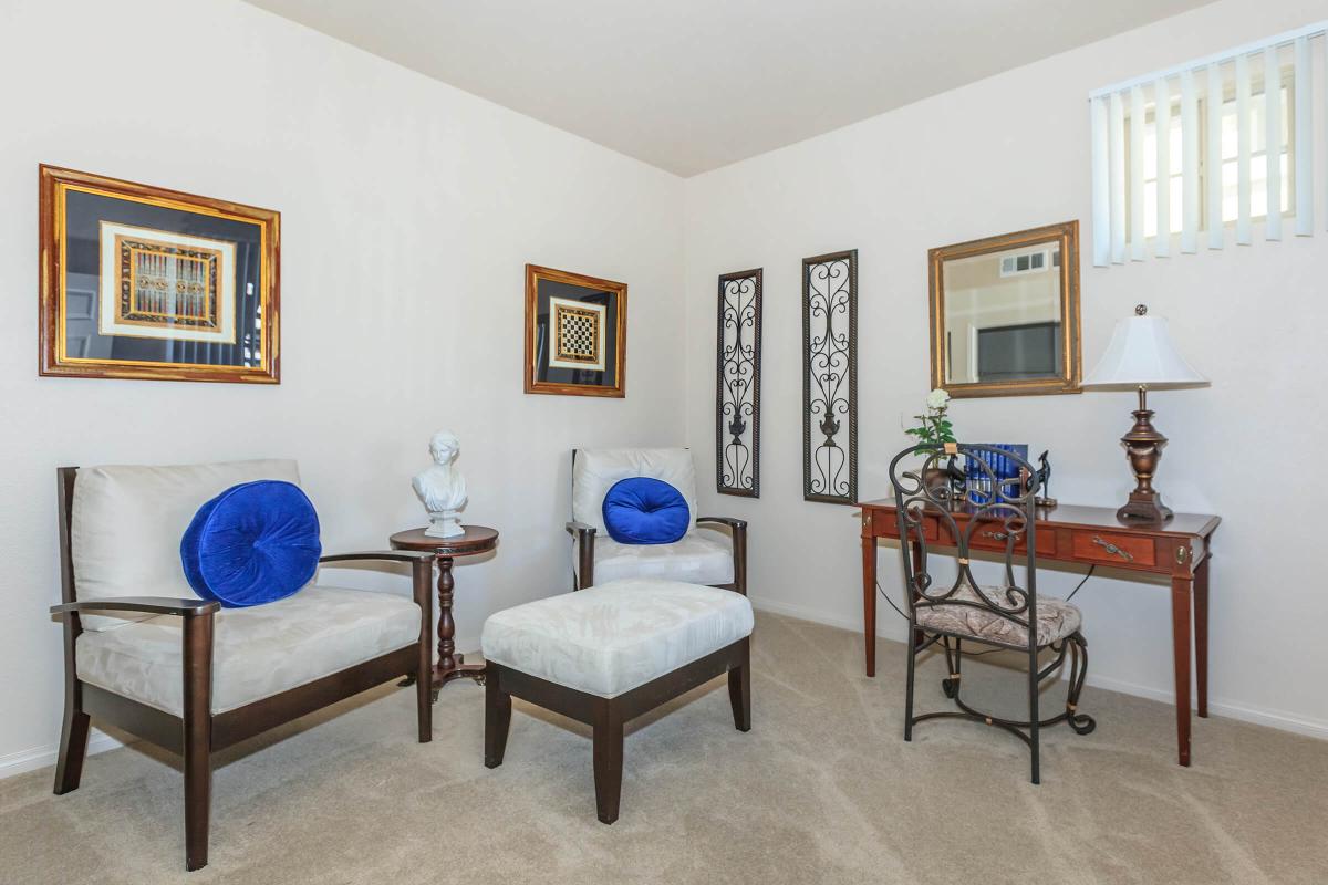 CORONADO BAY CLUB IN LAS VEGAS HAS CARPETED FLOORS