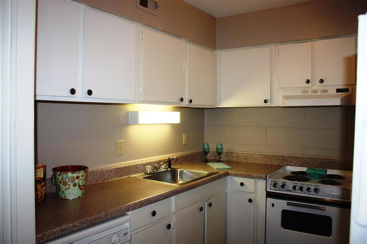 serenity-apartments-at-huntsville-huntsville-al-building-photo (2).jpg