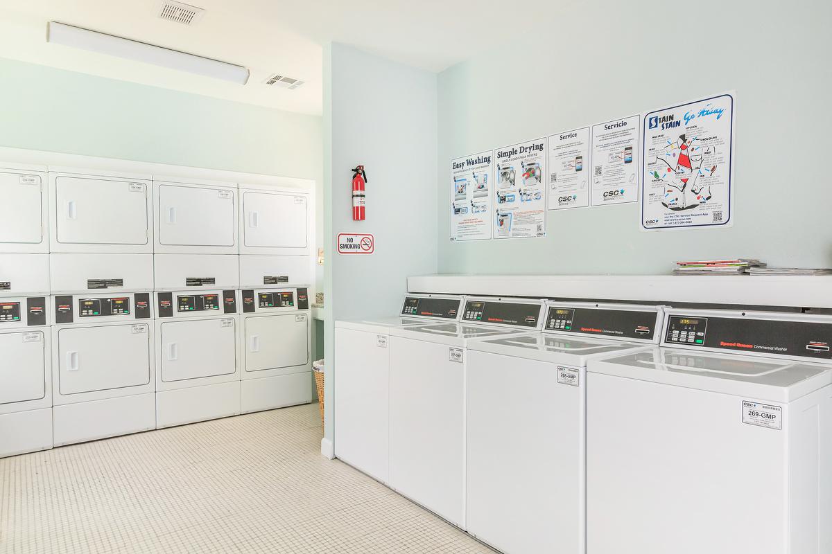 LAUNDRY FACILITY