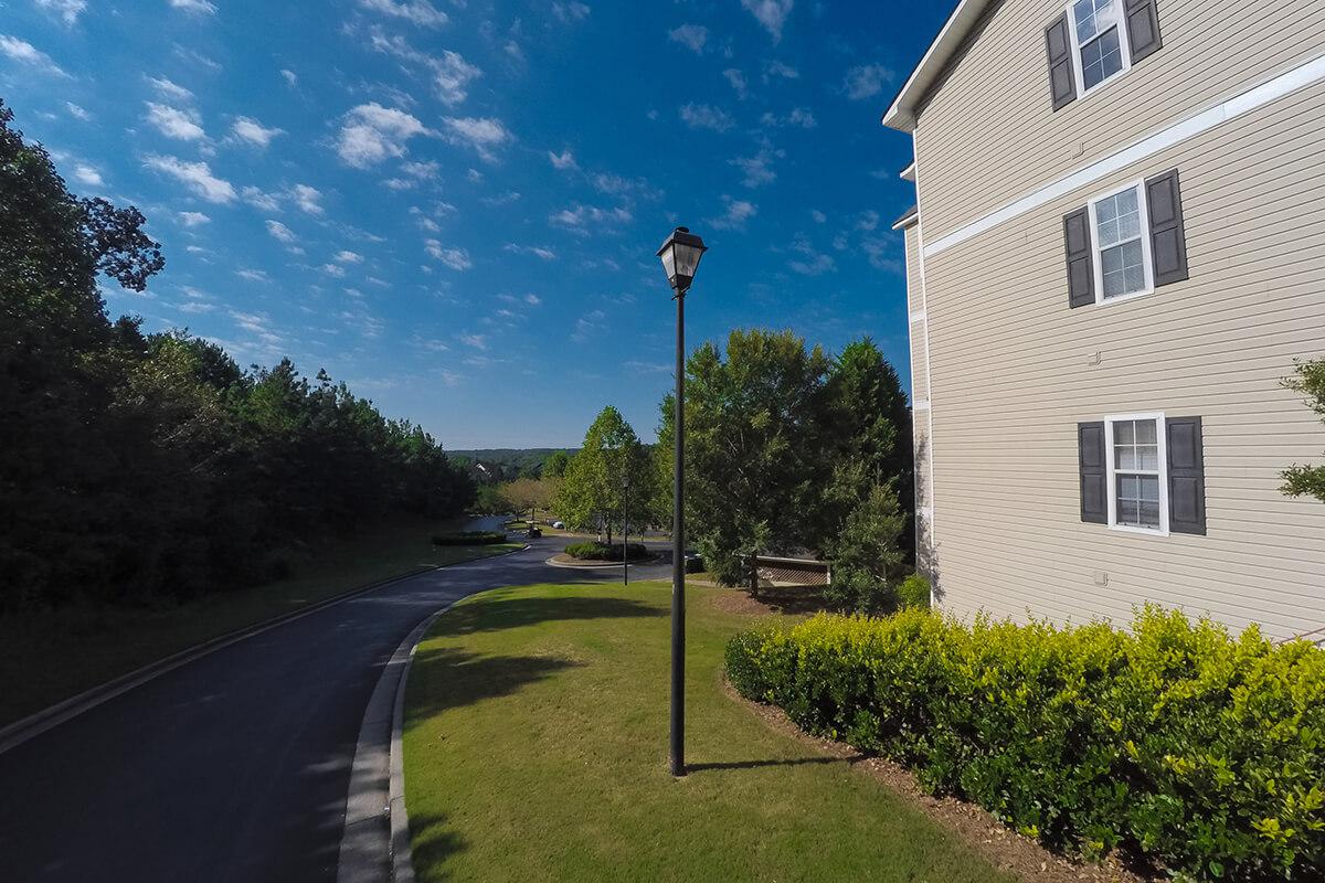 Walden Crossing Apartments in Canton, GA - Exterior 05.jpg