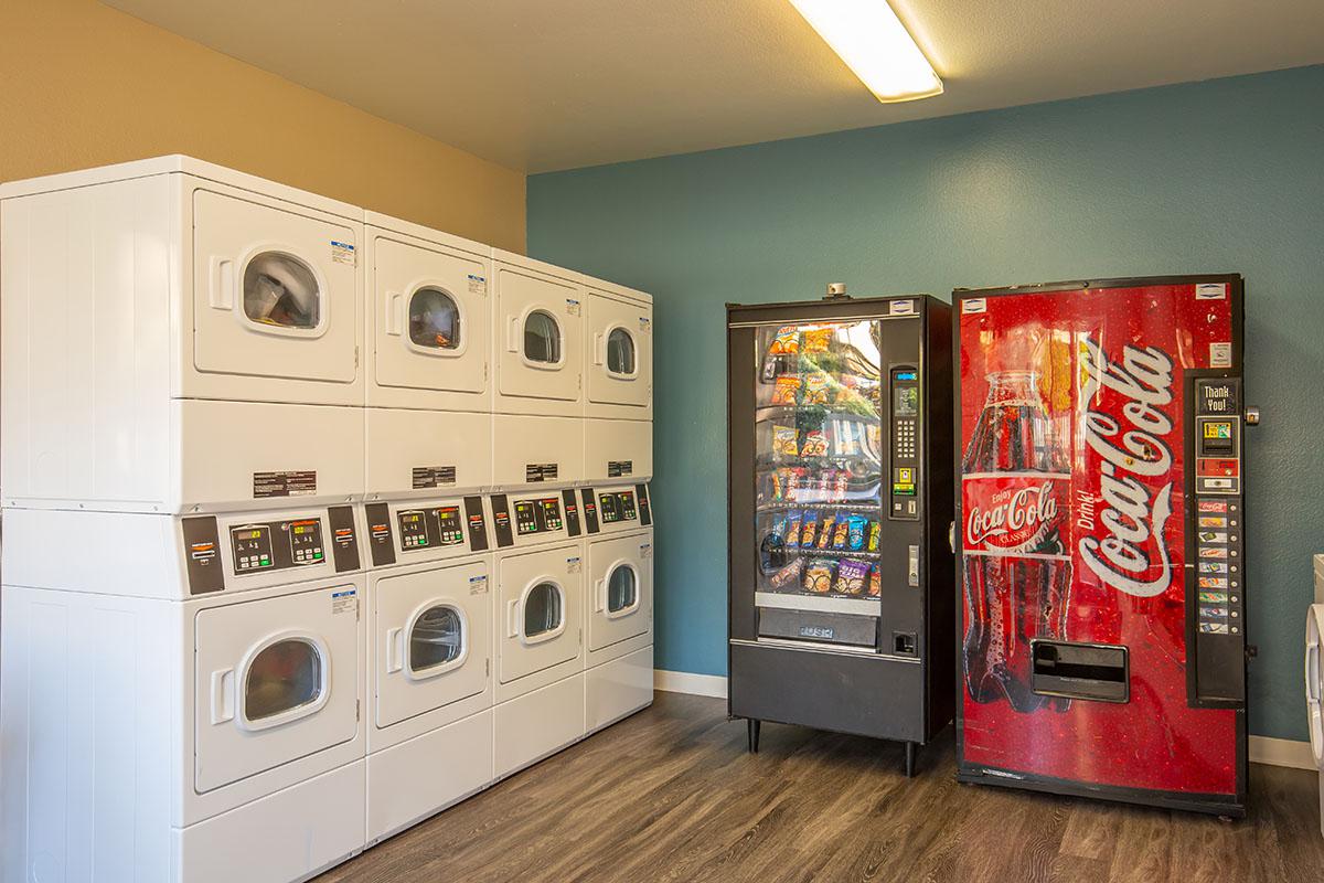 Villa La Paz Apartment Homes laundry room with vending machines