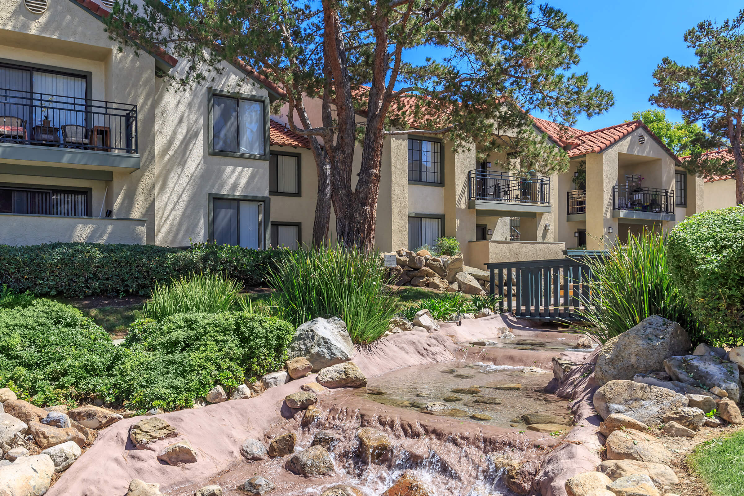 Villa La Paz Apartment Homes Ebrochure