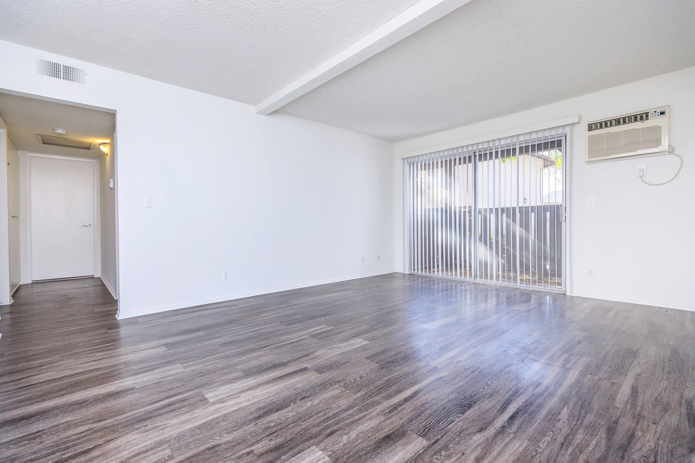 Unfurnished living room