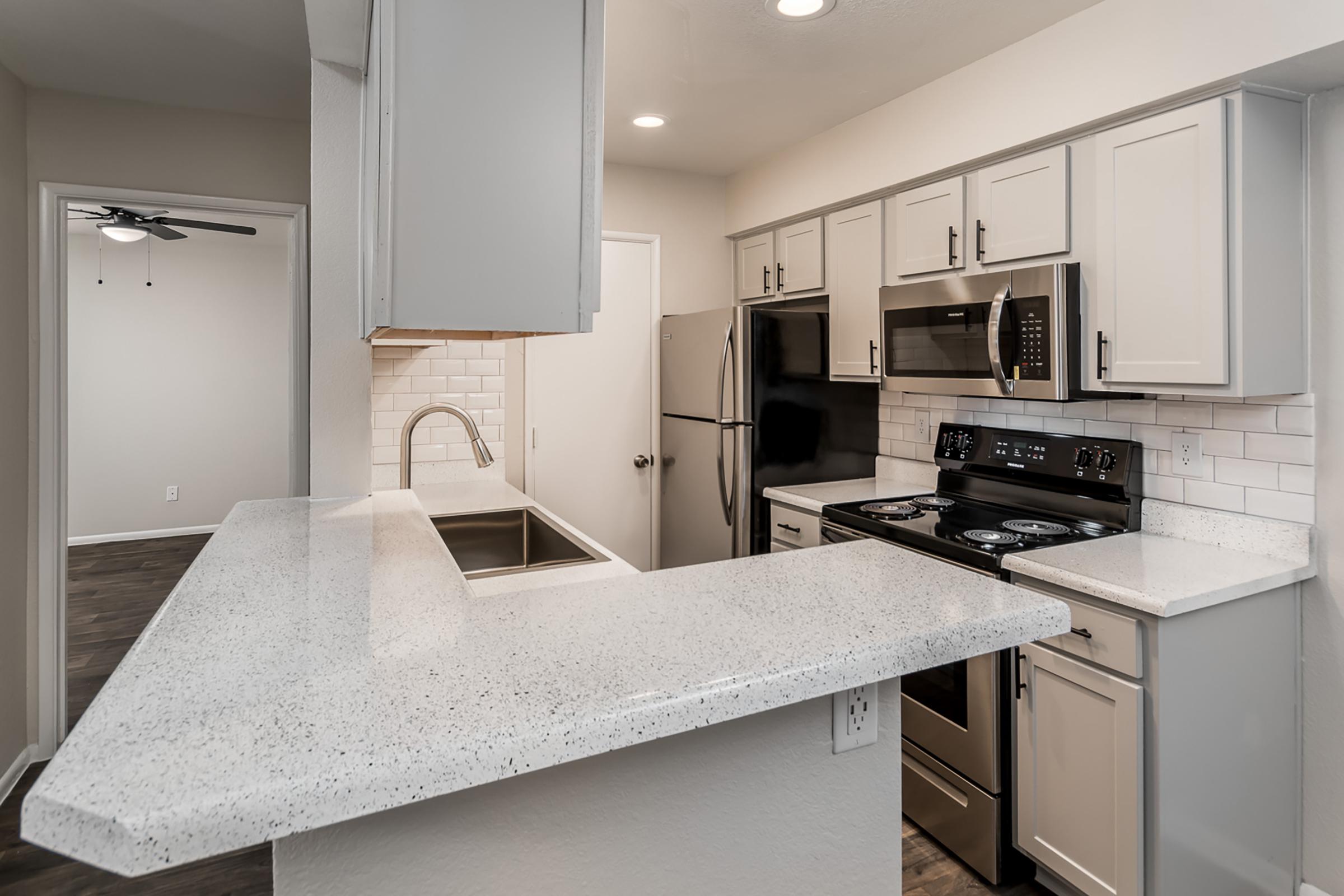 Upgraded Appliances Available - Glenridge Apartments - Glendale - Arizona