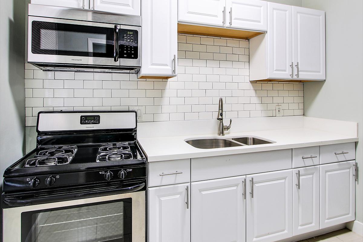 kitchenv1.jpg
