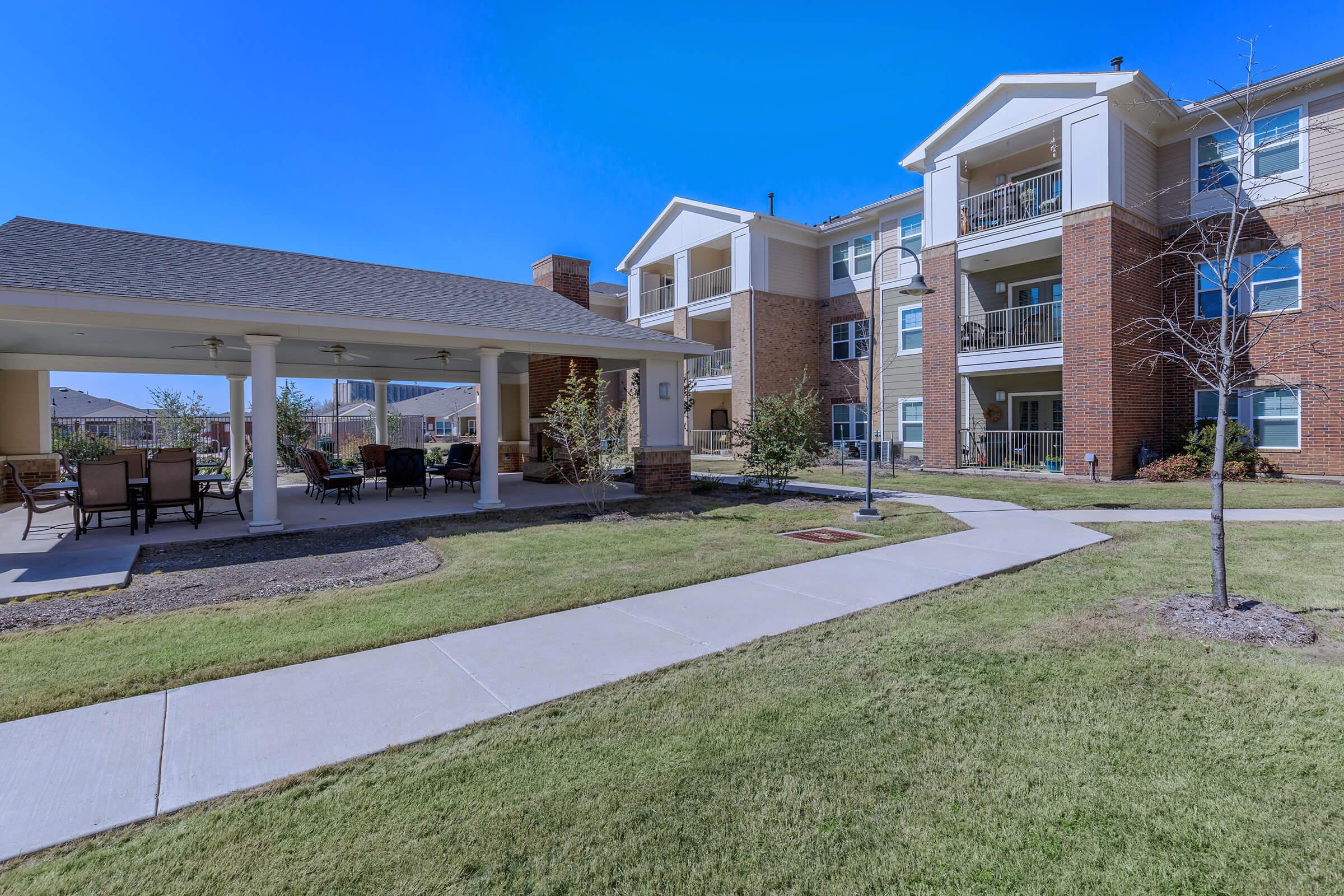 Mariposa Apartment Homes at Spring Hollow Apartments in Saginaw, TX