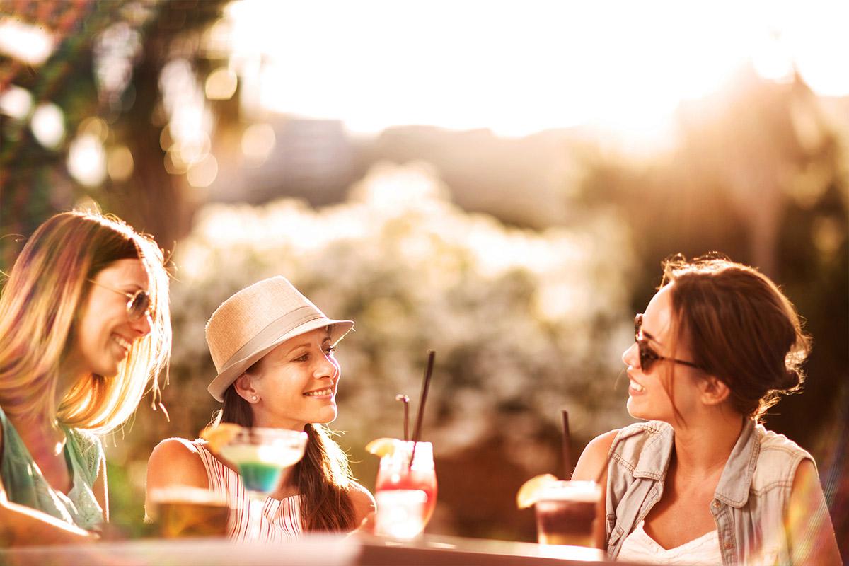 amenities-outdoor-girls having drinks.jpg