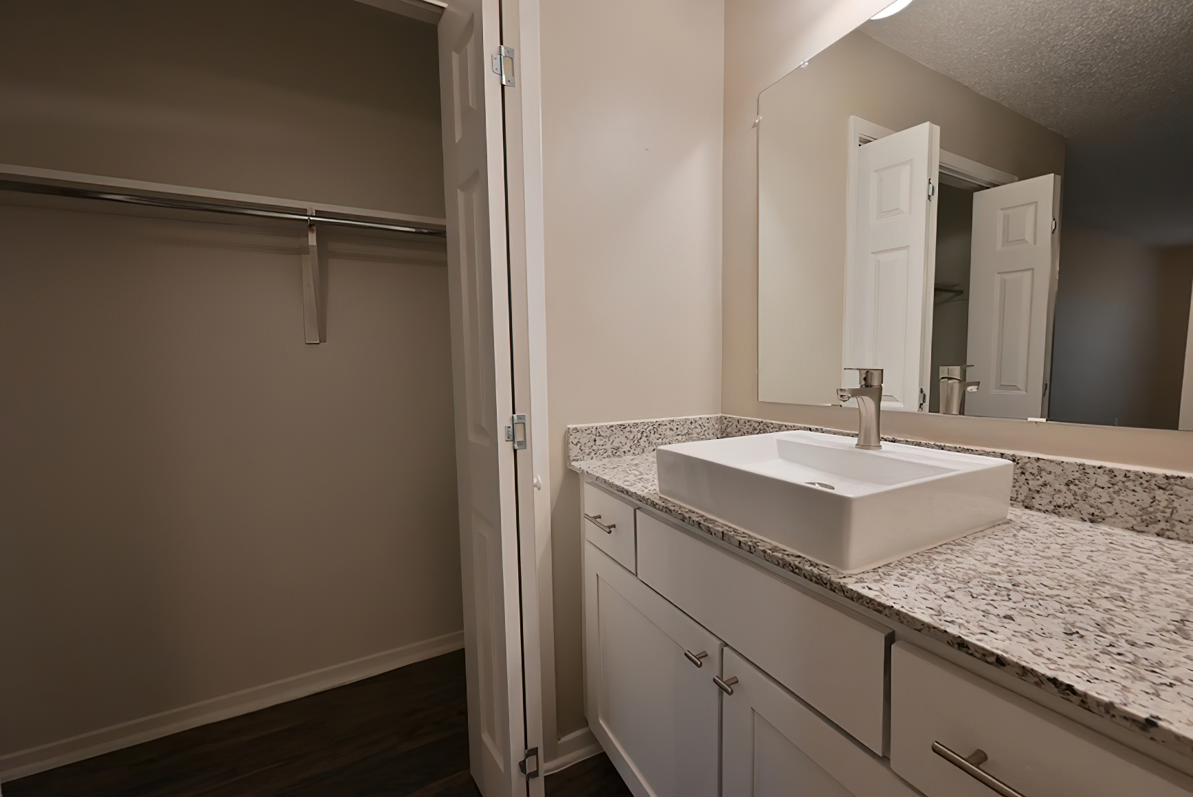 Apartment Features