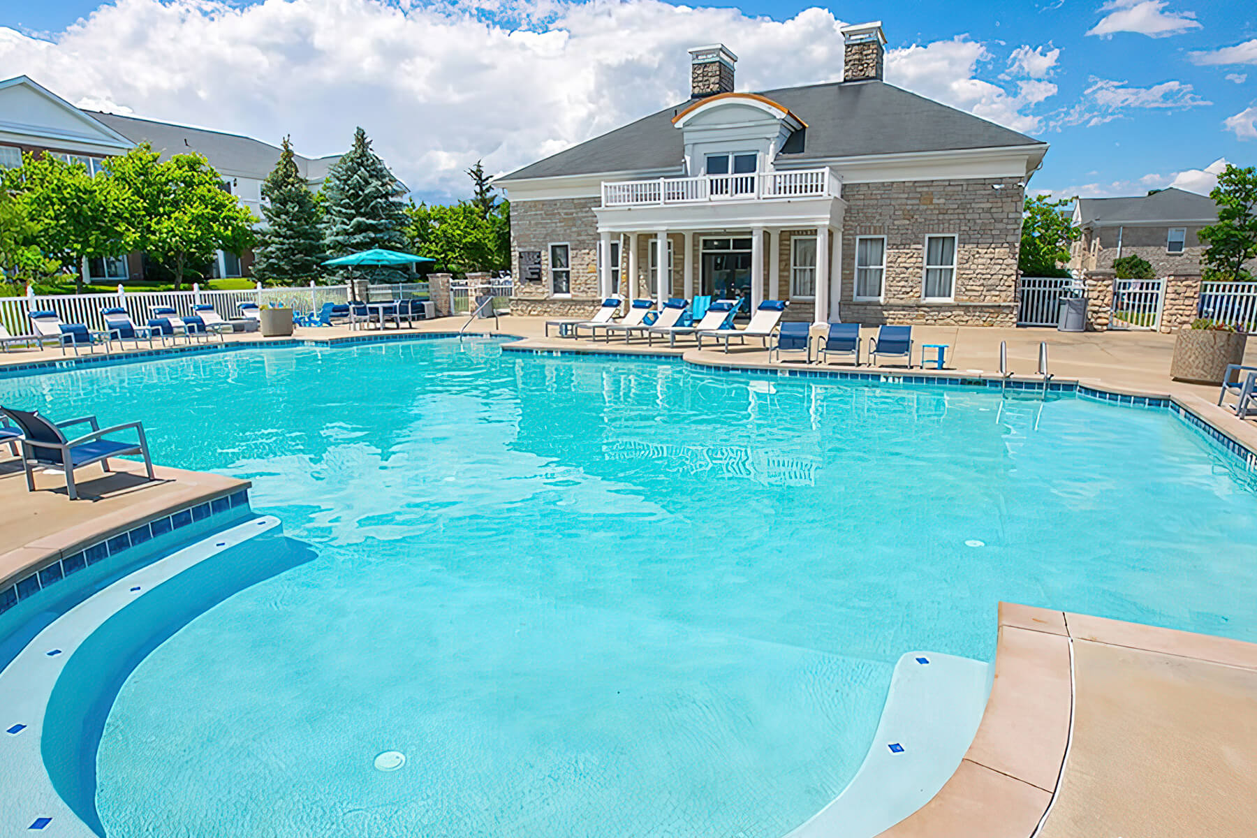 The Residence at Barrington Apartments Apartments in Aurora, OH