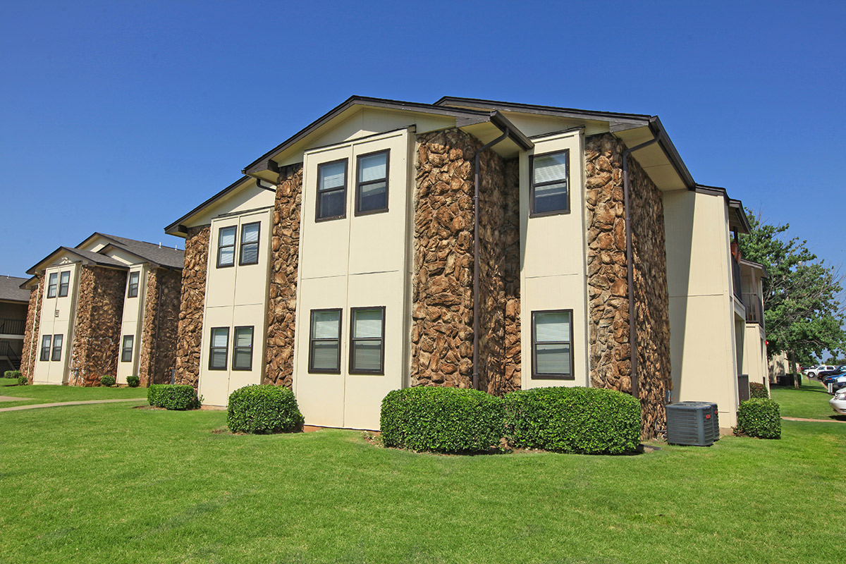 Country Oaks Apartment Homes in Oklahoma City, OK