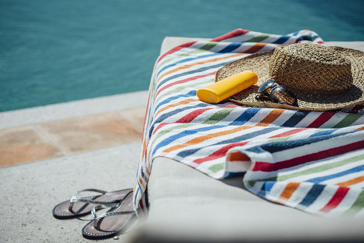 pool edge and items.jpg