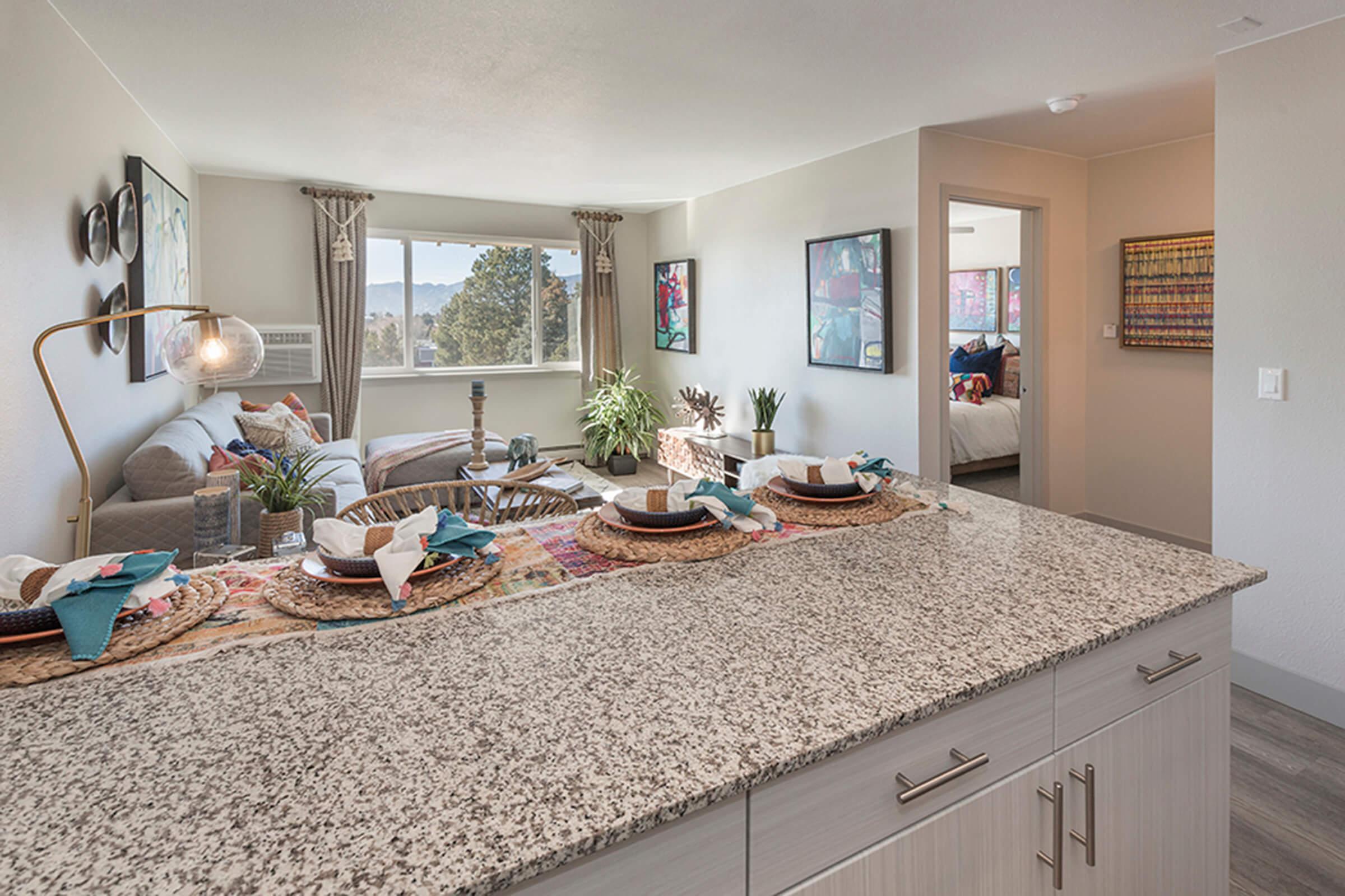 BREAKFAST BAR IN SELECT APARTMENT HOMES