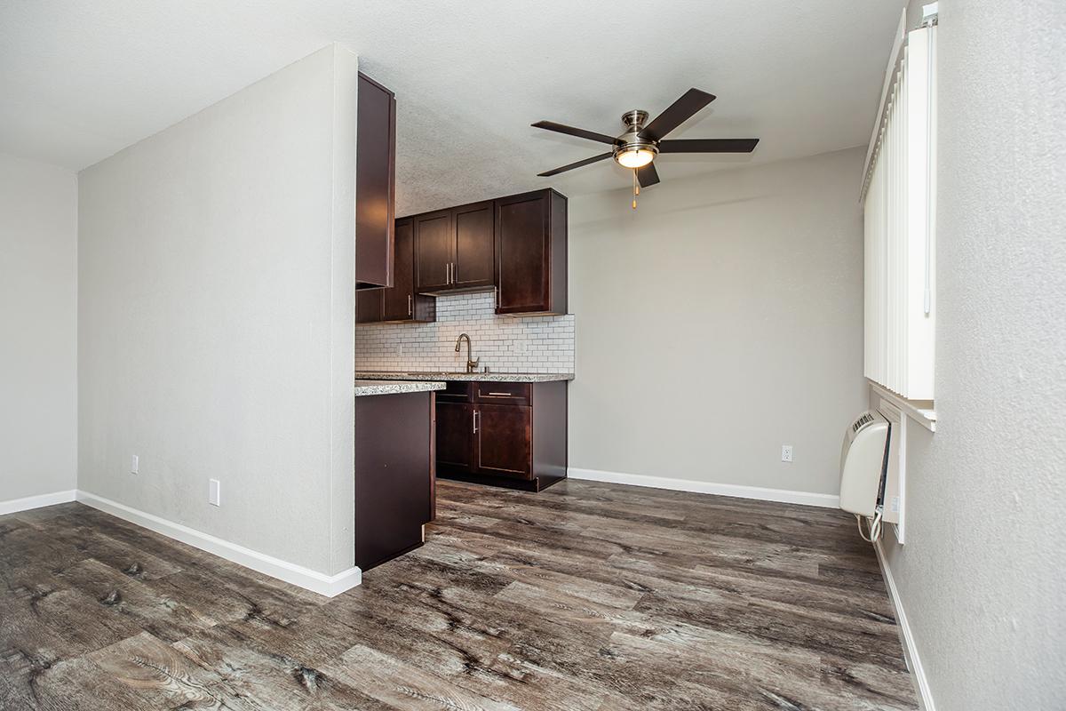 MAKE THE SPACE YOUR OWN AT CREEKSIDE APARTMENTS