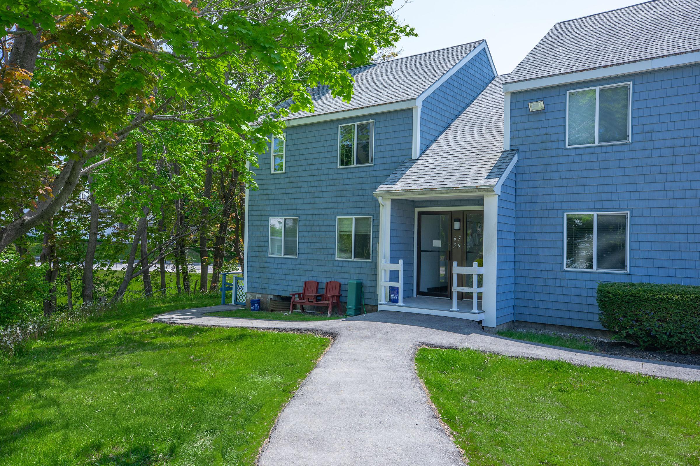 Broadway North I - Photo Gallery