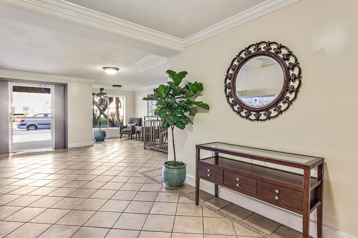 lobby 1.jpg