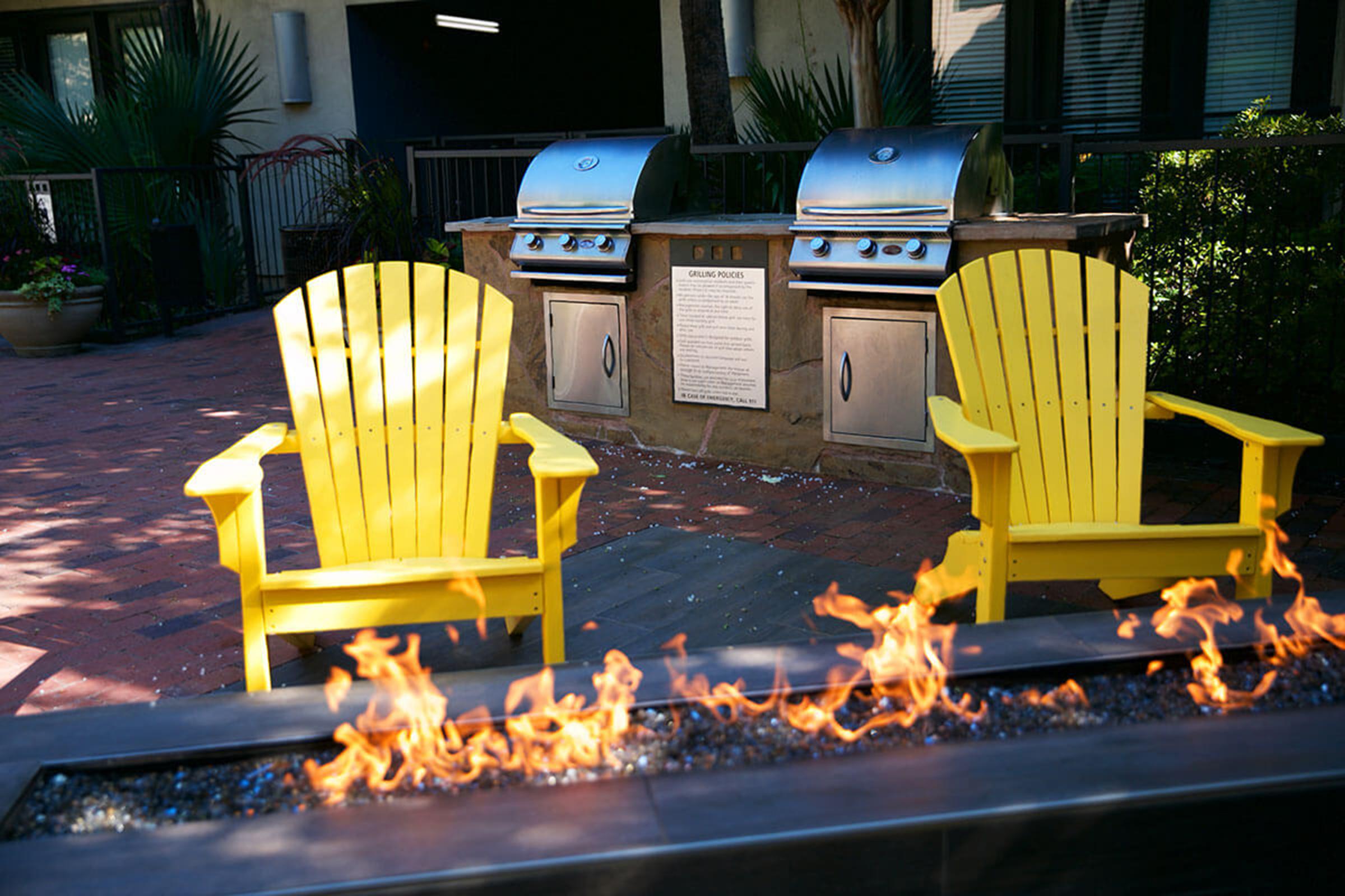 Relax Next to the Fire Pit at Vue Fitzhugh, Dallas, Texas