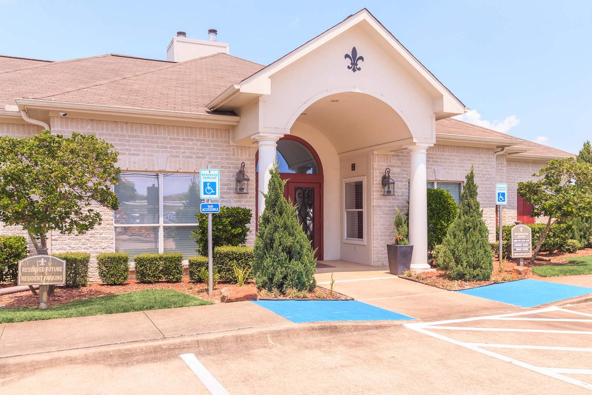 Entrance to leasing center at The Avenue apartments