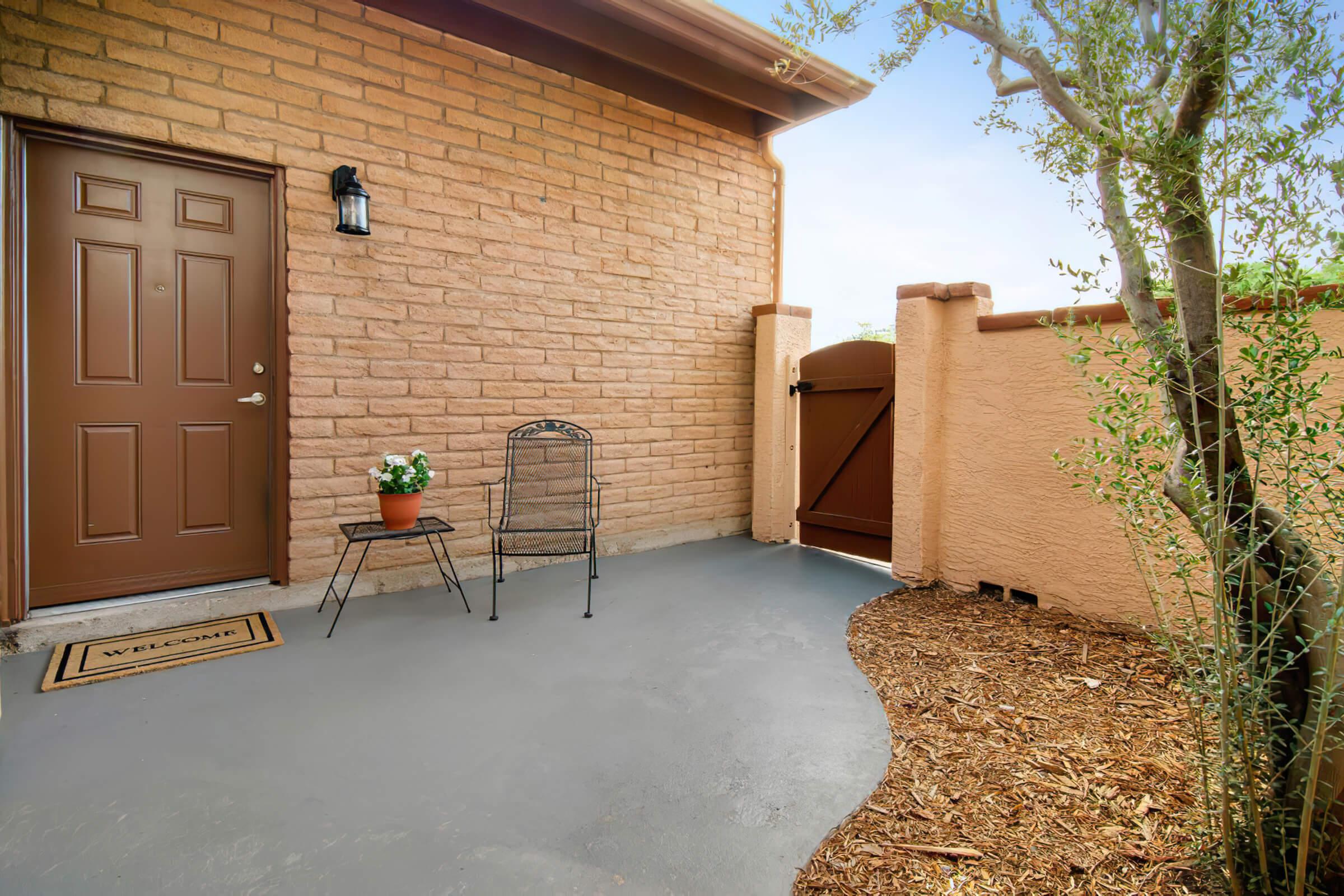 PERSONAL PATIO WITH A BEAUTIFUL VIEW