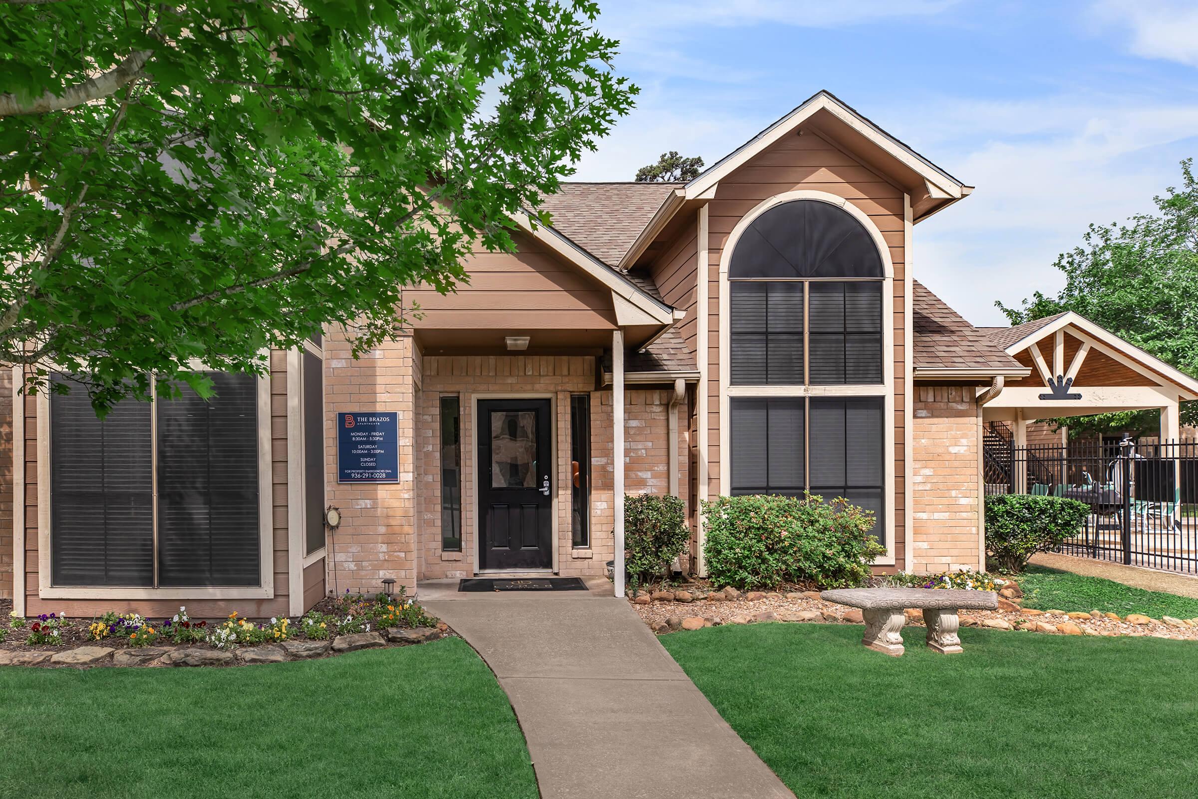 THE BRAZOS APARTMENTS IN HUNTSVILLE, TX