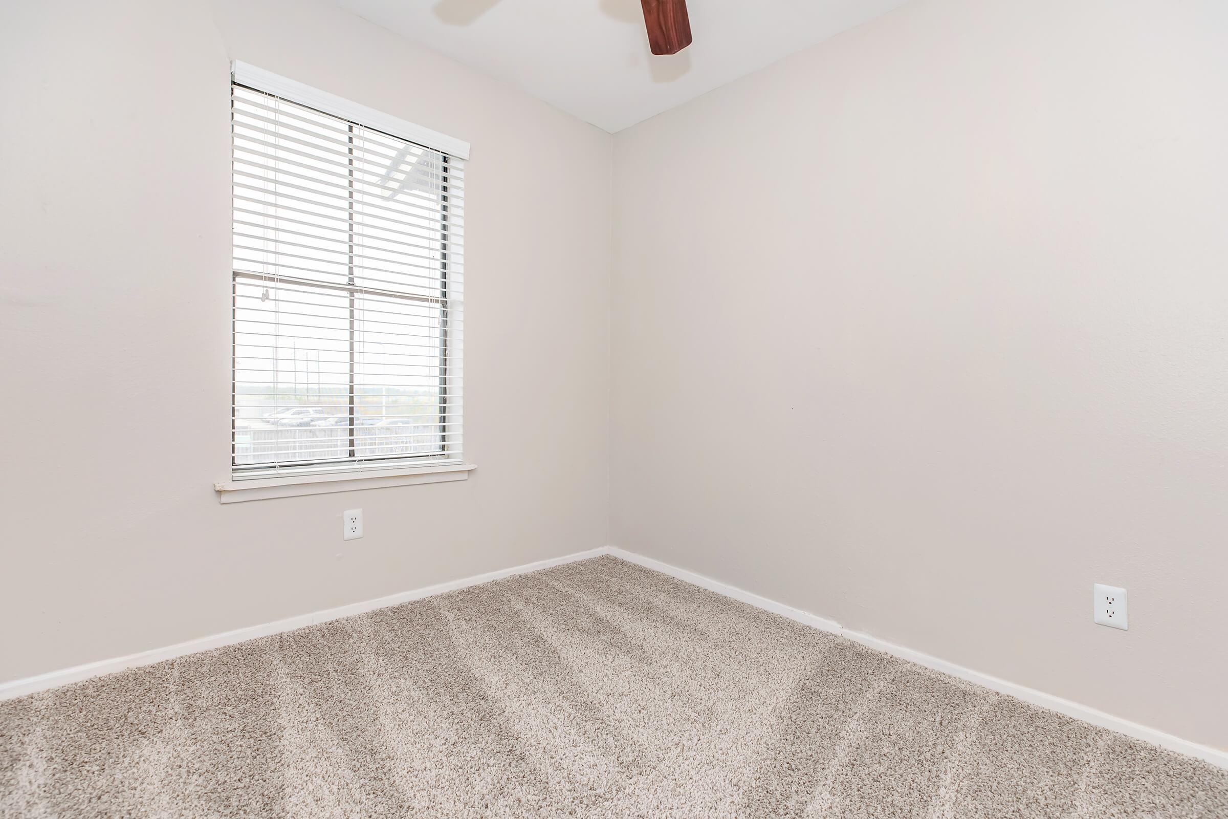 COMFORTABLE BEDROOM