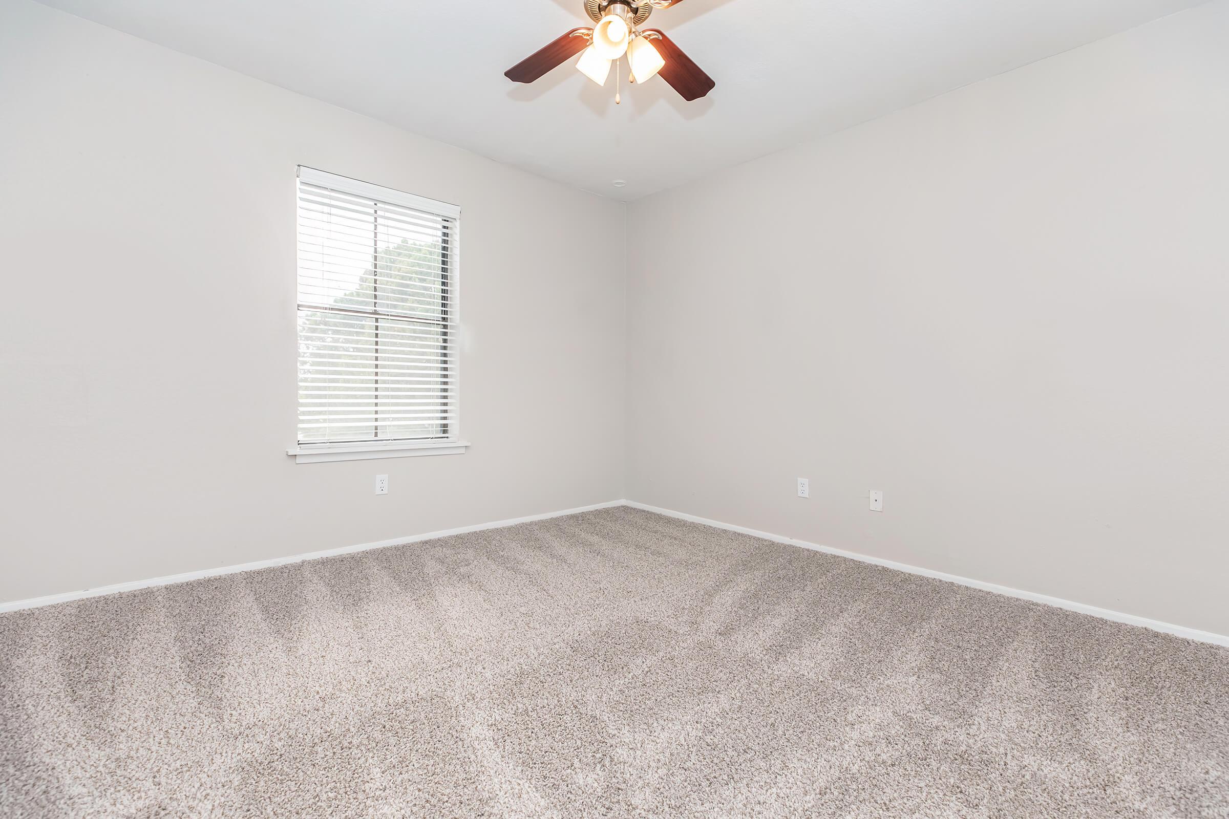 COZY BEDROOM IN HUNTSVILLE, TEXAS