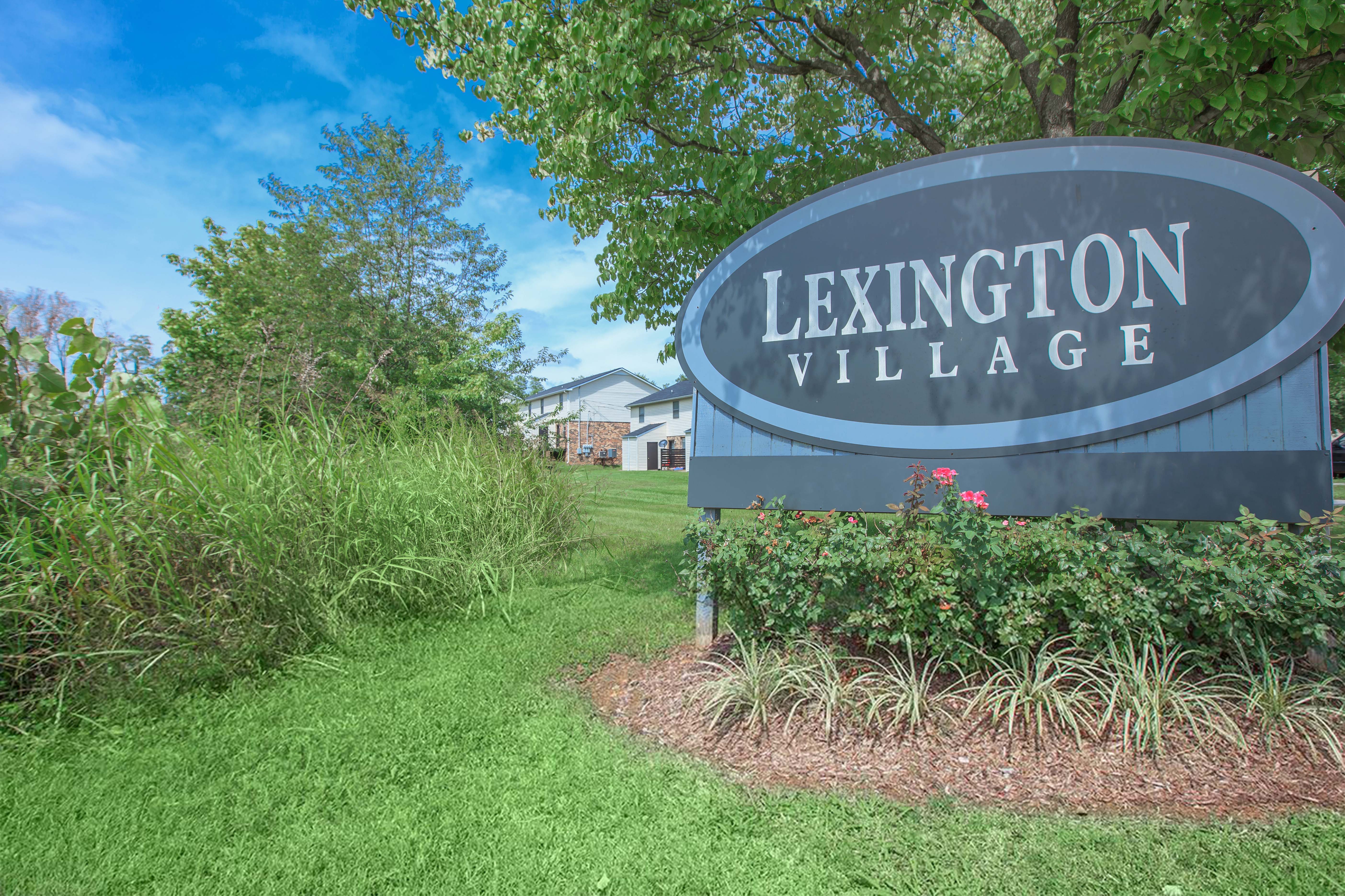ENJOY OUR BEAUTIFULLY MANICURED GROUNDS AT LEXINGTON 