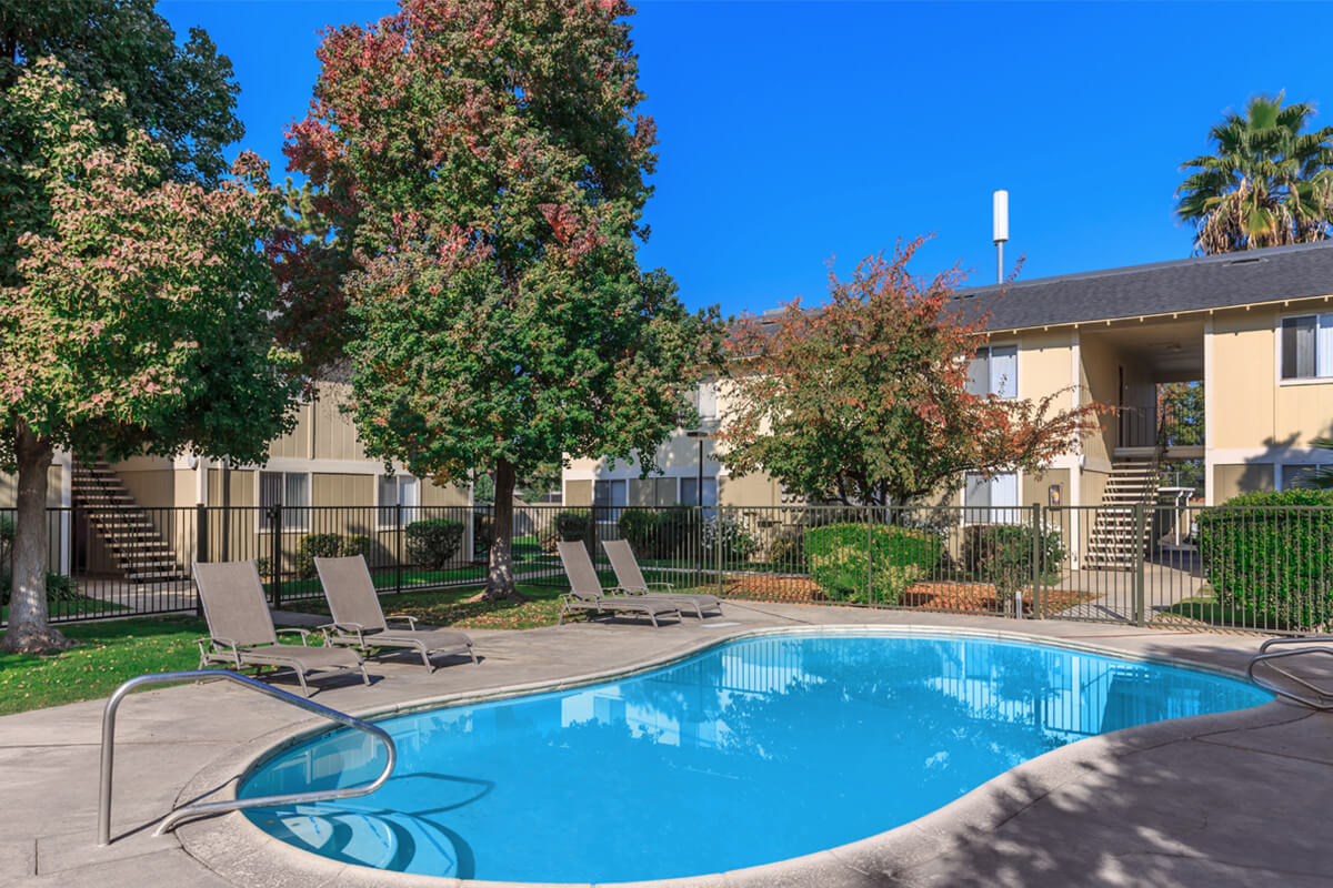 Parkwood - Apartments in Fresno, CA