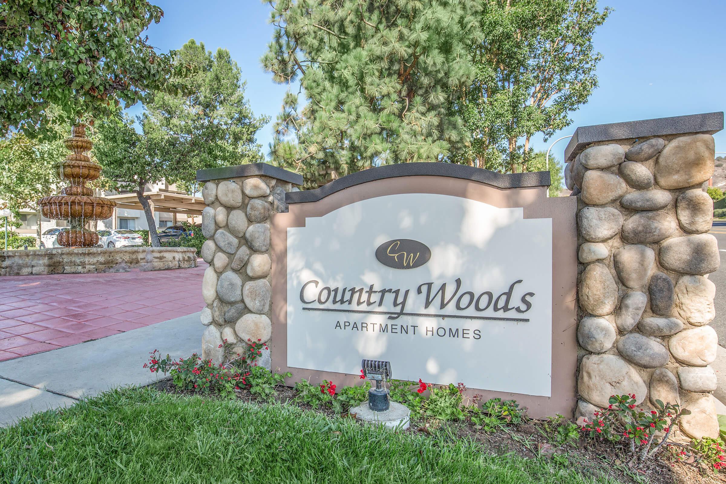 Country Woods Apartment Homes monument sign