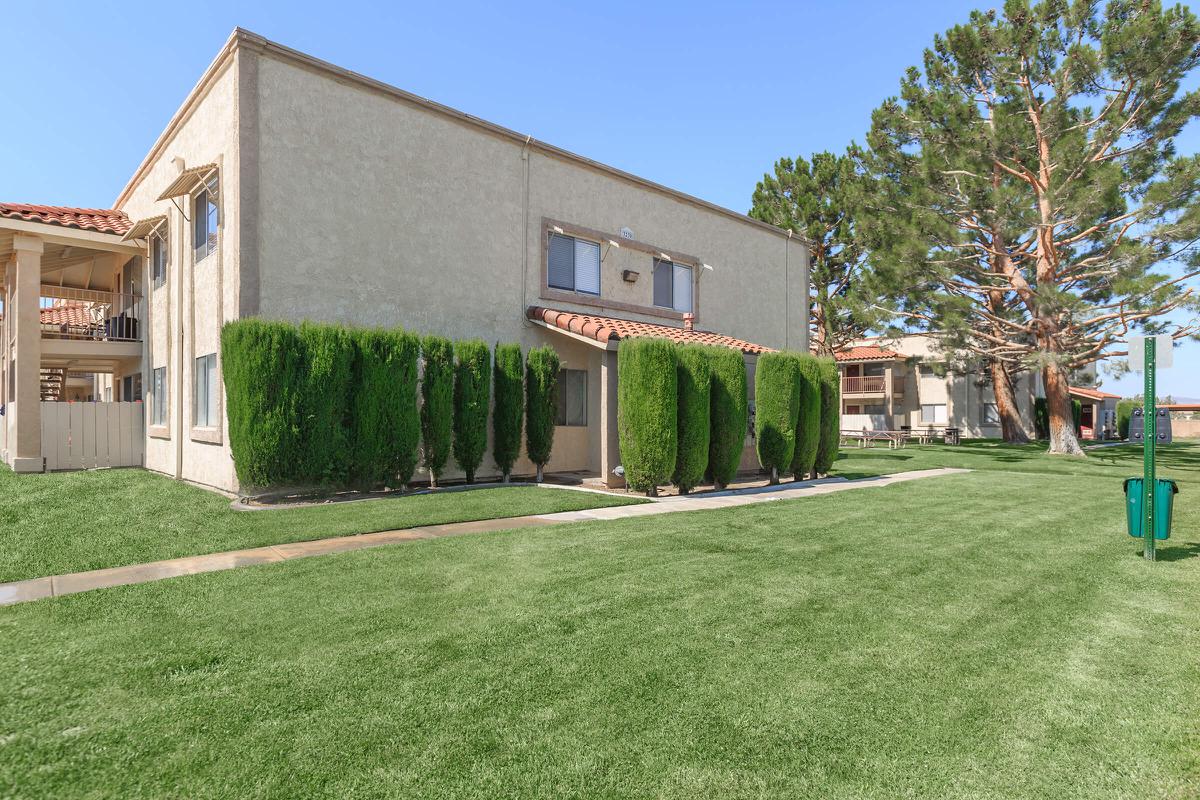 Hidden Falls Apartments Apartments in Lancaster, CA